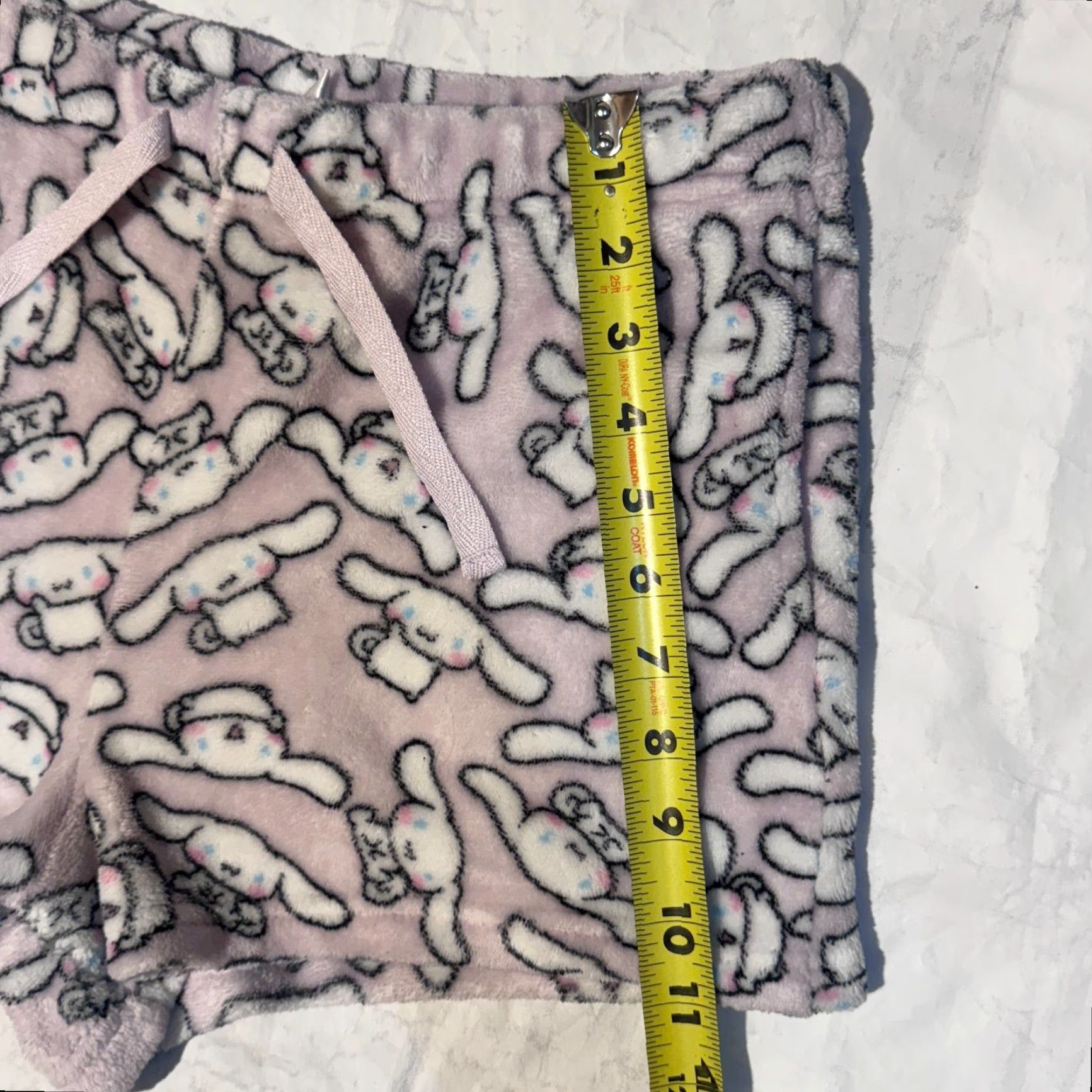 Vintage Sanrio Womens M Hello Kitty & Friends Cinnamoroll Fleece Shorts Pajamas Lounge Pink Polyester Front Flat Fleece Regular M Womens Size 32" / US 10 / IT 46 - 3 Thumbnail