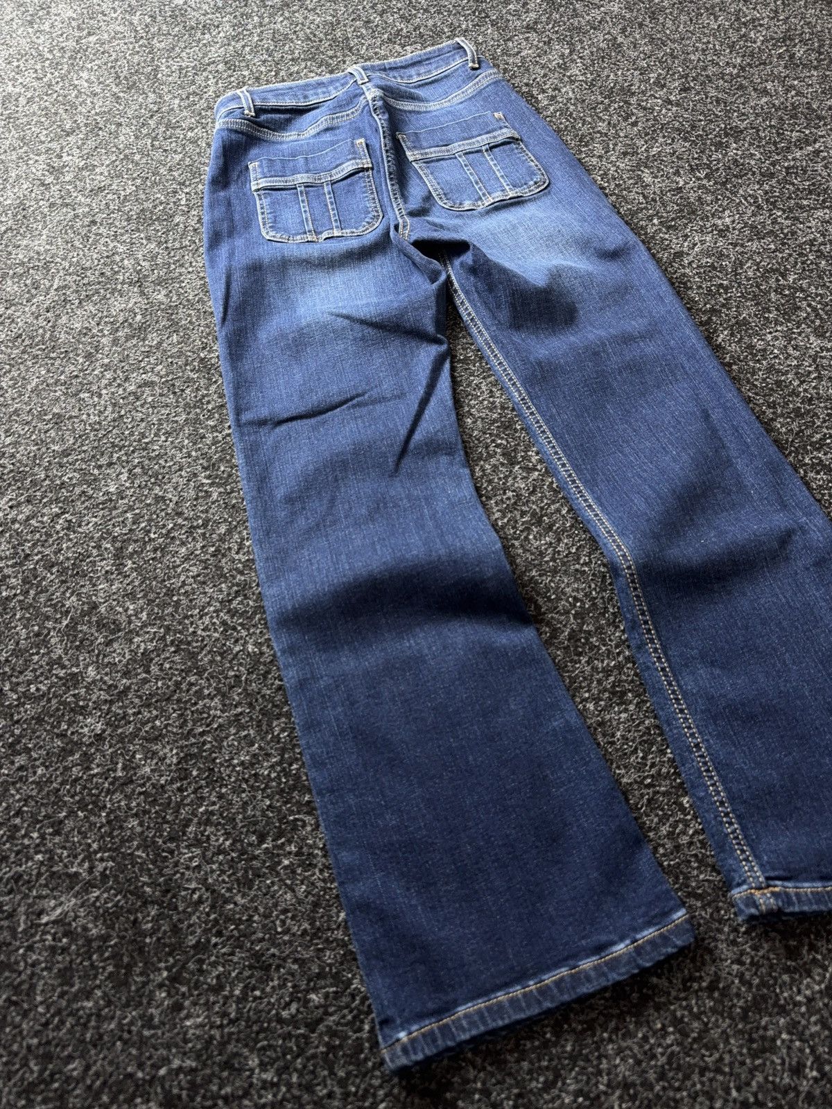 Elisabetta Franchi Luxury Y2K 00s Elisabetta Franchi Flare Jeans Dark Wash Size 24" / US 00 / IT 34 - 11 Thumbnail