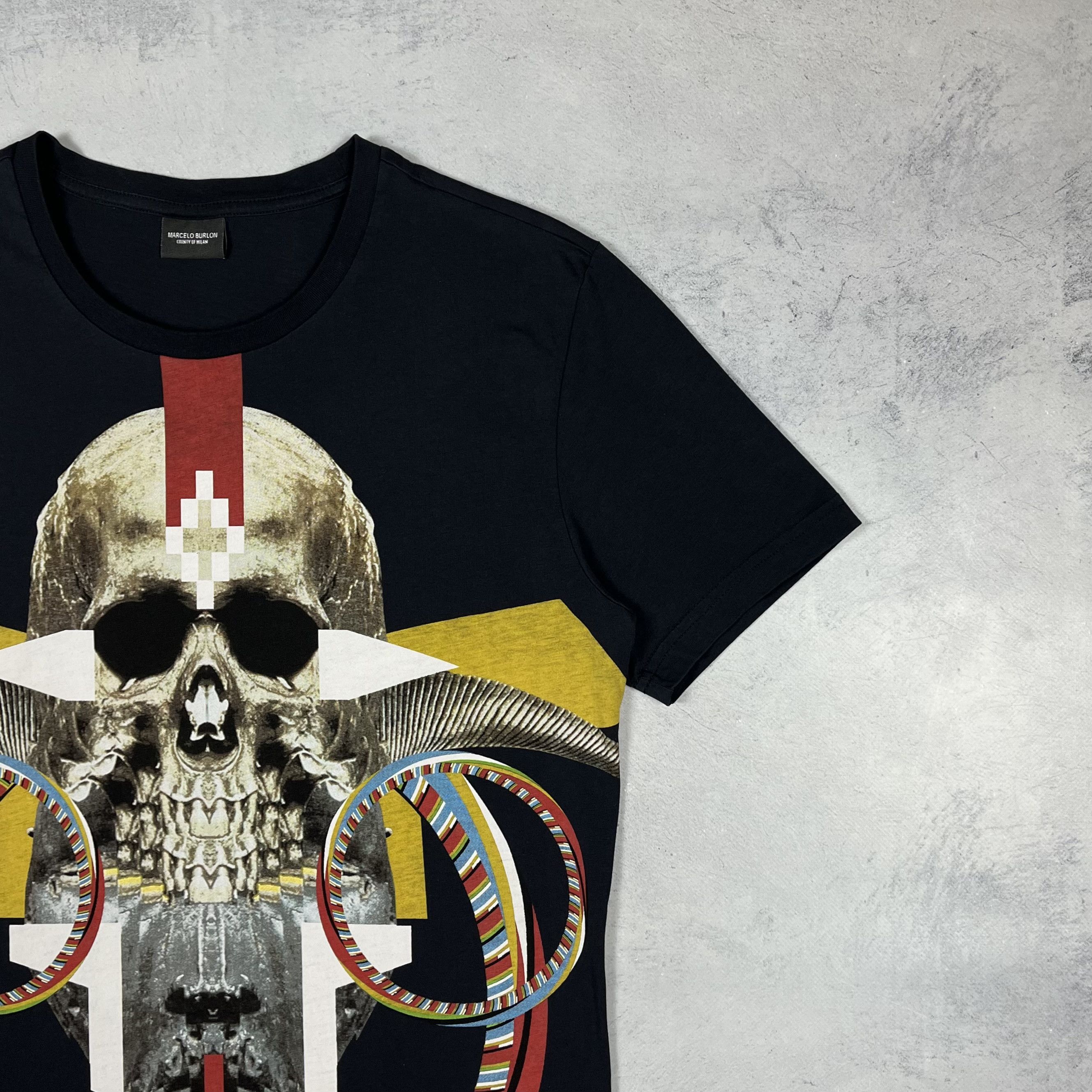 Marcelo Burlon Marcelo Burlon BATAVIA Big Logo T Shirt Size US L / EU 52-54 / 3 - 3 Thumbnail