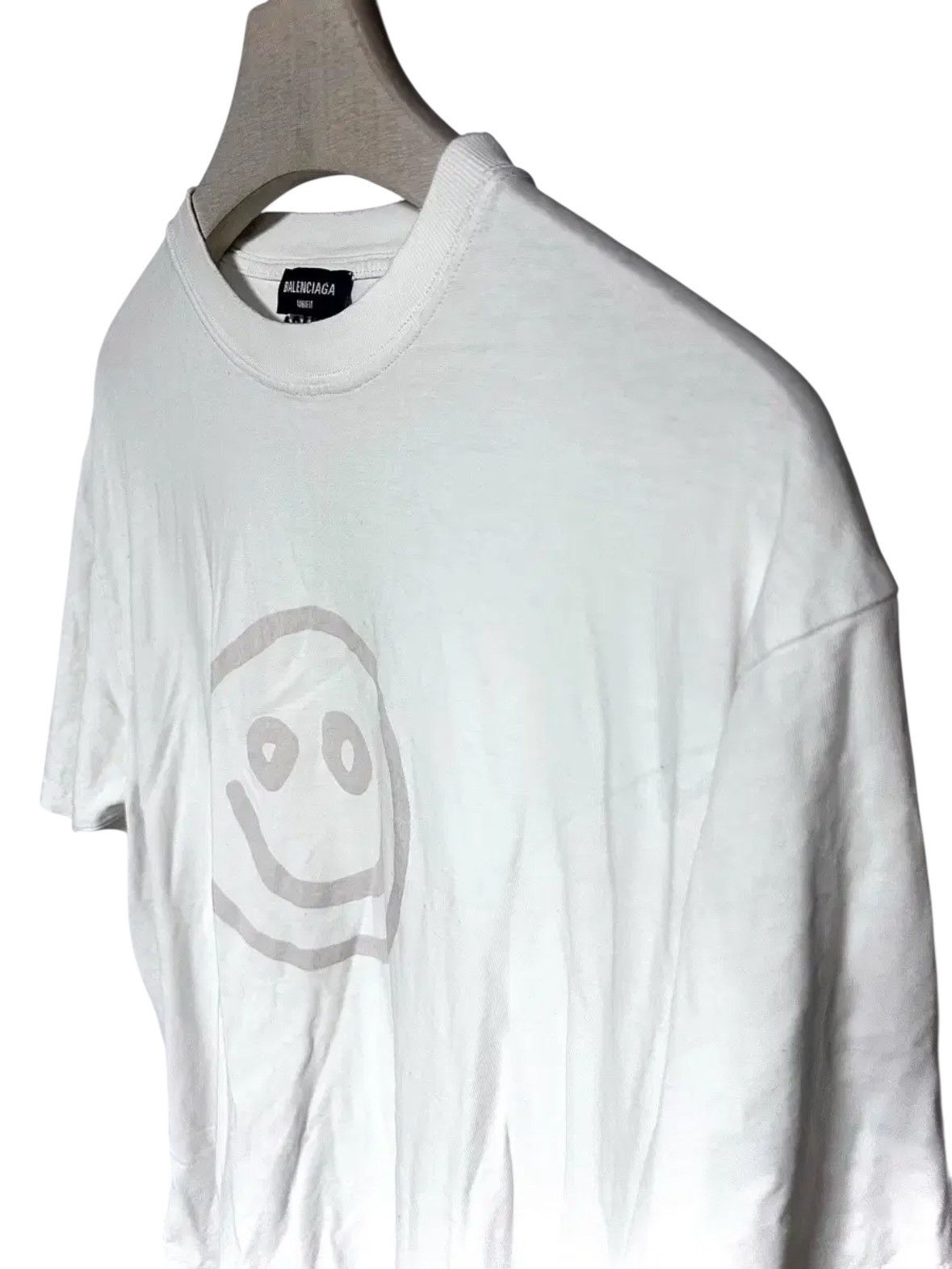 Balenciaga Balenciaga Glow In The Dark Smiley T Shirt Size US L / EU 52-54 / 3 - 2 Thumbnail