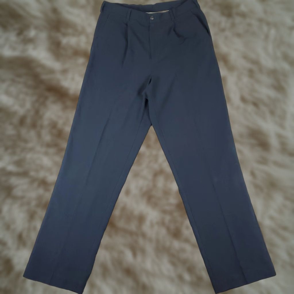 Nike Nike Men Pants 34x34 Regular Size 34 Navy Blue Chino Trousers Pleated Cuffed Straight Pockets Zip Polyester Polyester Blend Logo Regular Fit Size US 34 / EU 50 - 1 Thumbnail