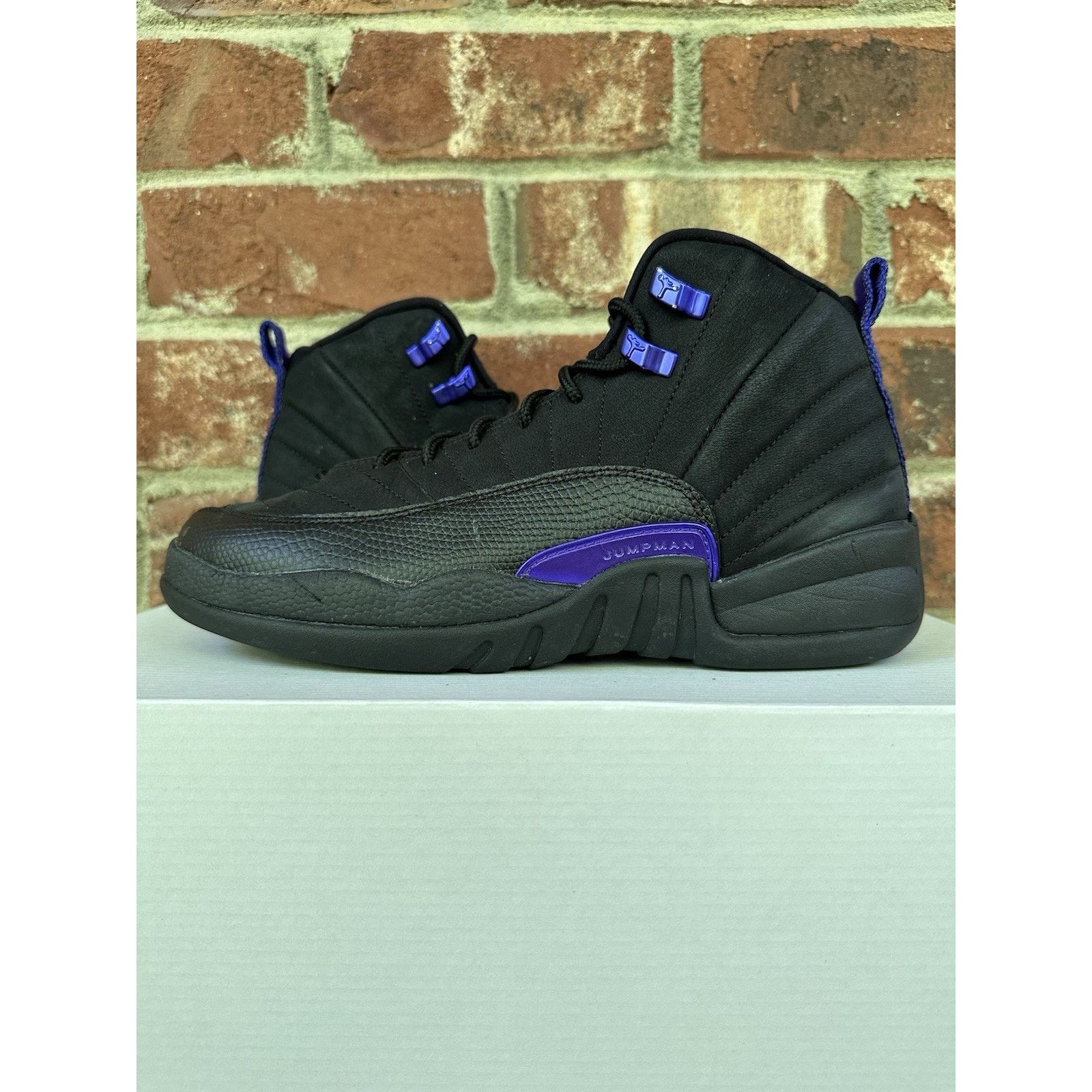 Jordan Brand Jordan 12 Retro Dark Concord GS - Size 7y Size US 7 / EU 40 - 1 Thumbnail