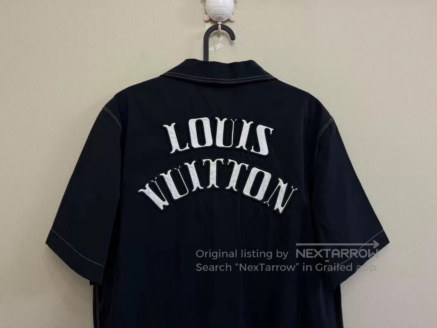 Louis Vuitton Louis Vuitton LV Letter Short-Sleeve Shirt. Size US M / EU 48-50 / 2 - 5 Thumbnail