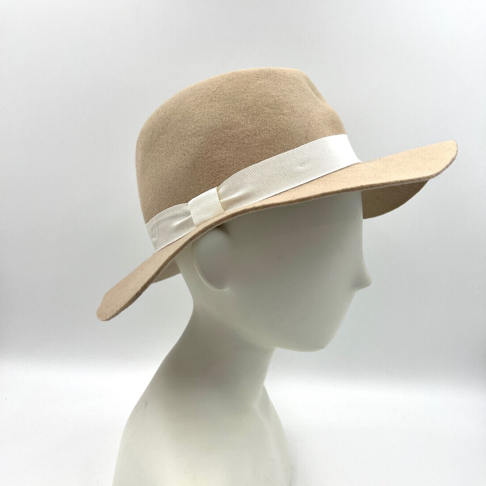 Club Monaco Club Monaco Millennie Wool Hat Ivory Biege Size ONE SIZE - 1 Thumbnail