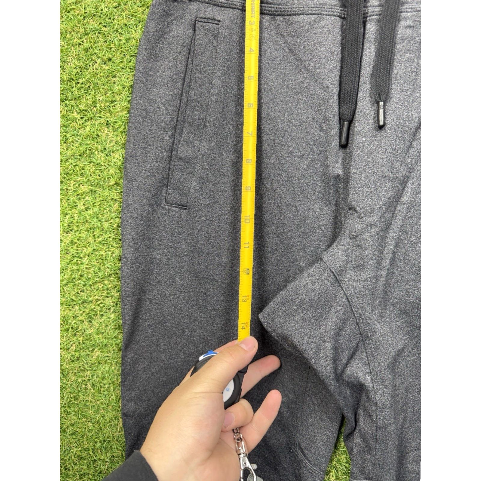 Lululemon Lululemon Intent Jogger Sweatpants Mens M Gray Tapered Regular Waist 30in Zip Pocket Pockets Moisture Wicking Athletic Fit Luon Stretch M5569S Size US 31 - 5 Thumbnail