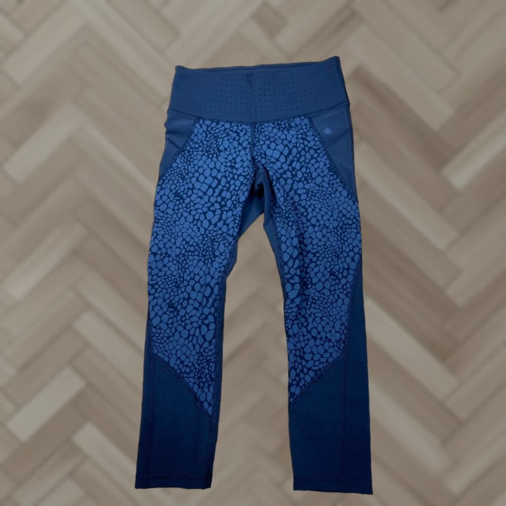 Athleta Athleta Leggings Capri XS Women Regular Color Blue Yoga Activewear Shoes? Size 26" / US 2 / IT 38 - 1 Thumbnail