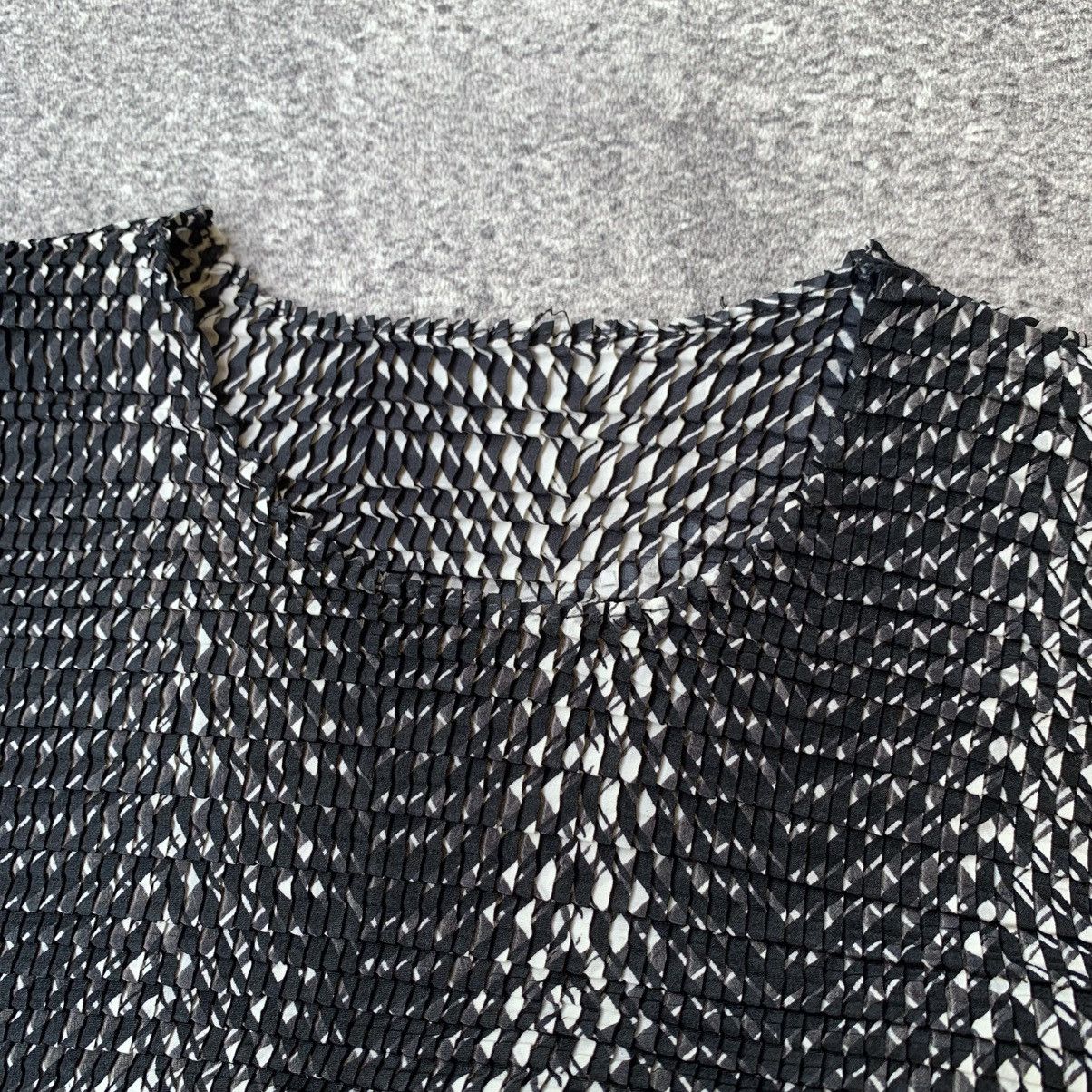 Japanese Brand Japanese Pleats Unbrand Like Pleats please Size S / US 4 / IT 40 - 6 Thumbnail