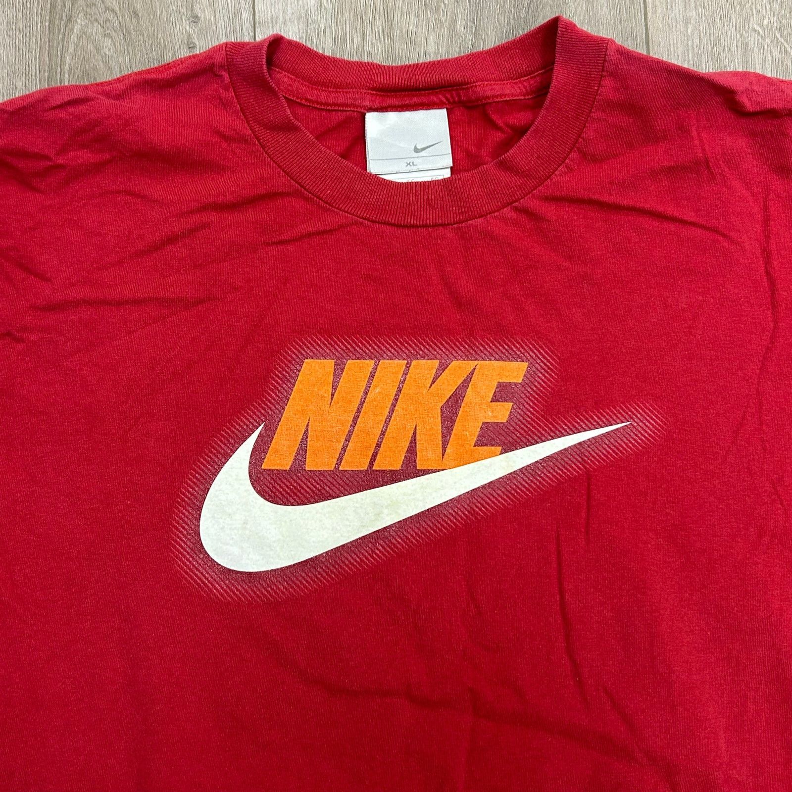 Nike Nike Gray Tag Swoosh Logo Red Tee T Shirt Size XL B9 Size US XL / EU 56 / 4 - 3 Thumbnail