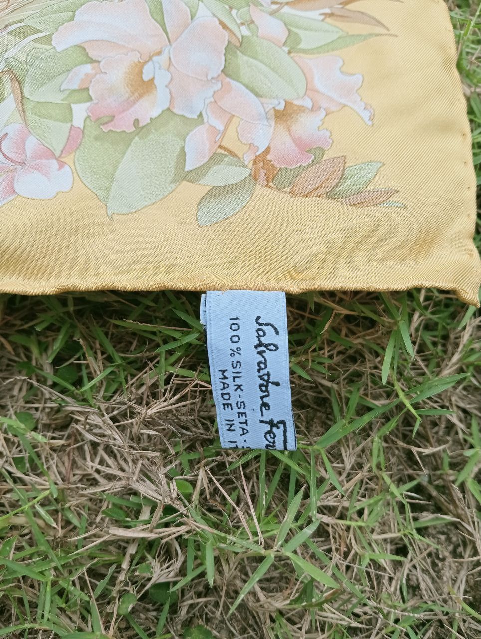 Salvatore Ferragamo VINTAGE SALVATORE FERRAGAMO MINI SILK SCARVES Size ONE SIZE - 4 Thumbnail