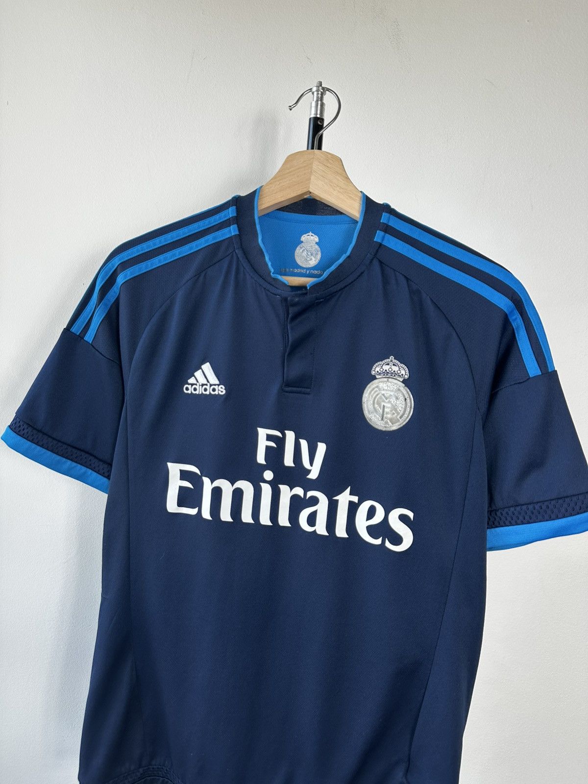 Adidas Real Madrid 2015-16 Away Jersey - Adidas Climacool - Size M Size US M / EU 48-50 / 2 - 2 Thumbnail
