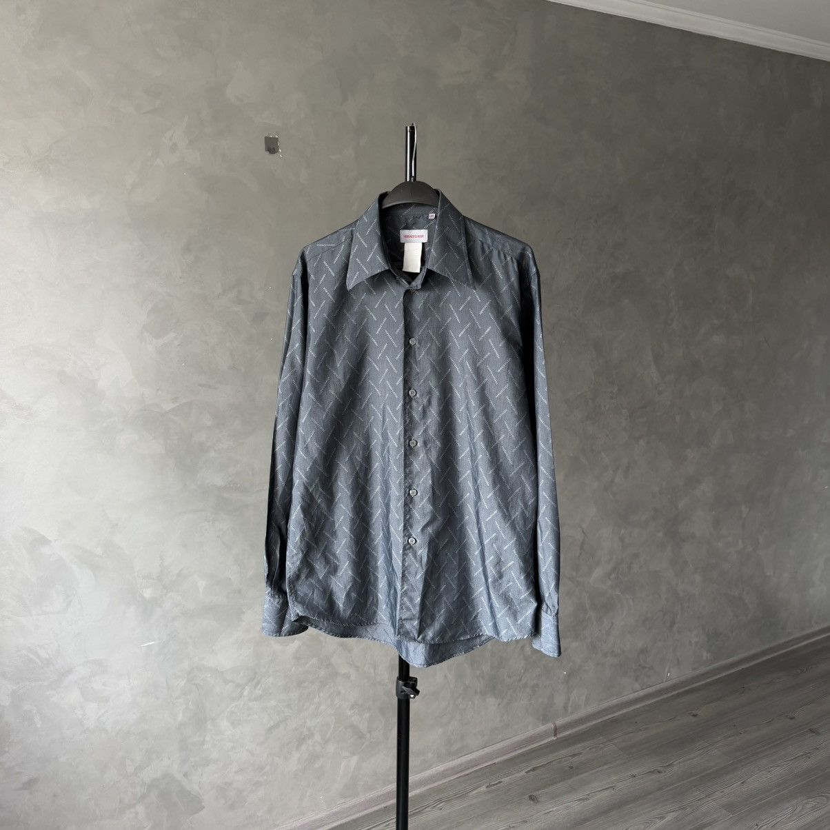 Versace Vintage Versace Classic Monogram Logo Buttons Up Shirt 39/15 Size US M / EU 48-50 / 2 - 2 Thumbnail