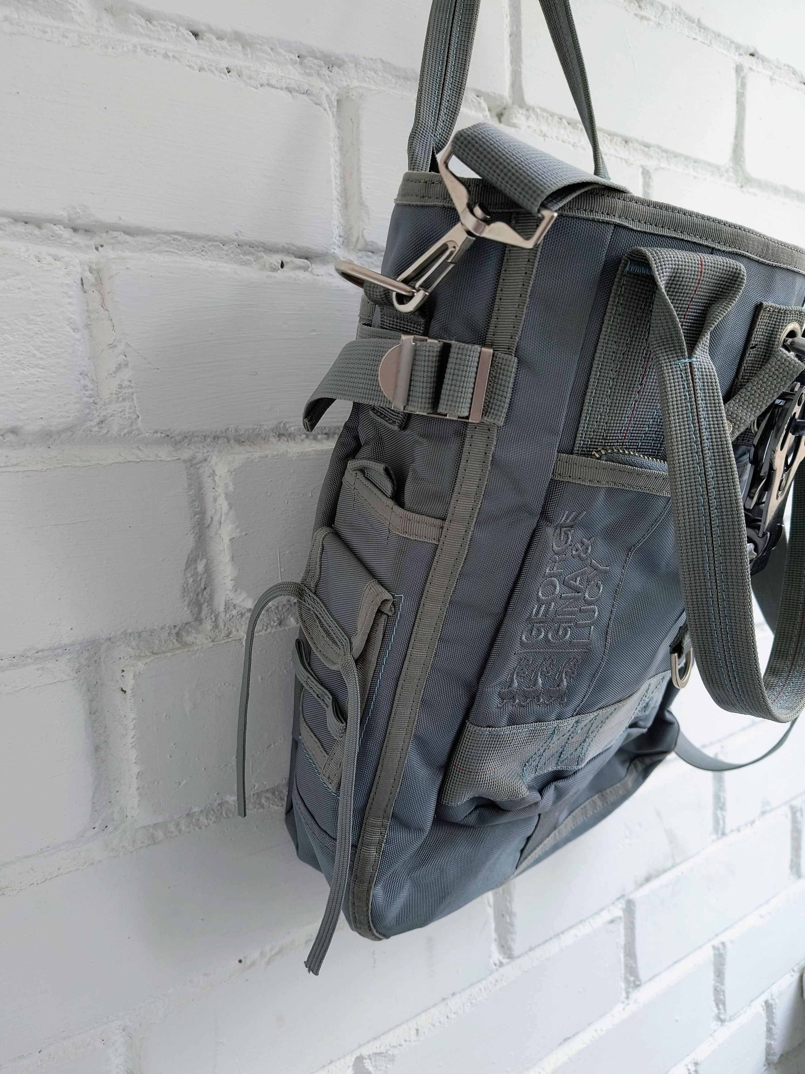 George Gina & Lucy Y2K GGL Little Sushi Shoulders Carabiner Bag Japanese Style Size ONE SIZE - 8 Thumbnail