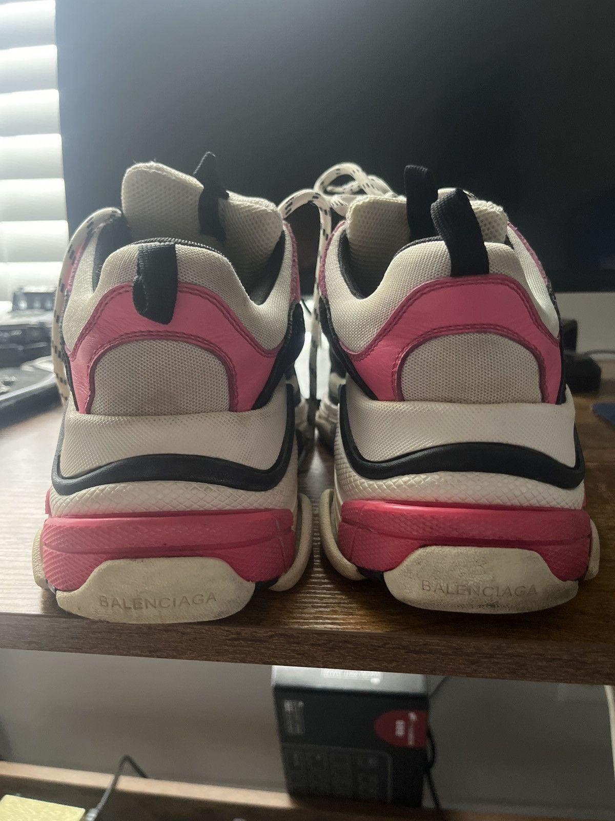 Balenciaga White and pink balenciaga triple s Size US 8 / EU 41 - 1 Thumbnail