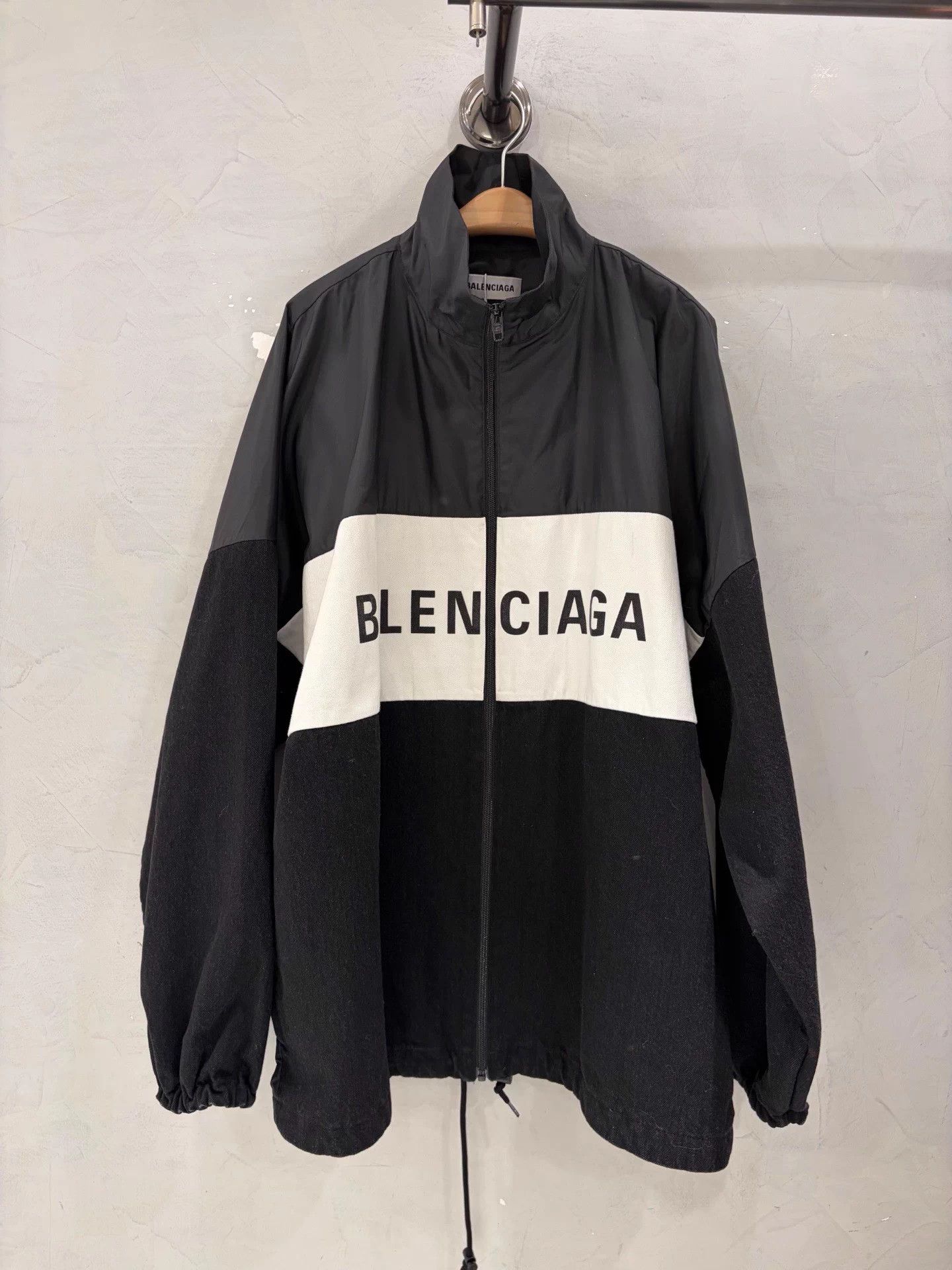 Balenciaga Balenciaga Classic Oversized Unisex Deadstock 34 Jacket Size XS / US 0-2 / IT 36-38 - 1 Thumbnail