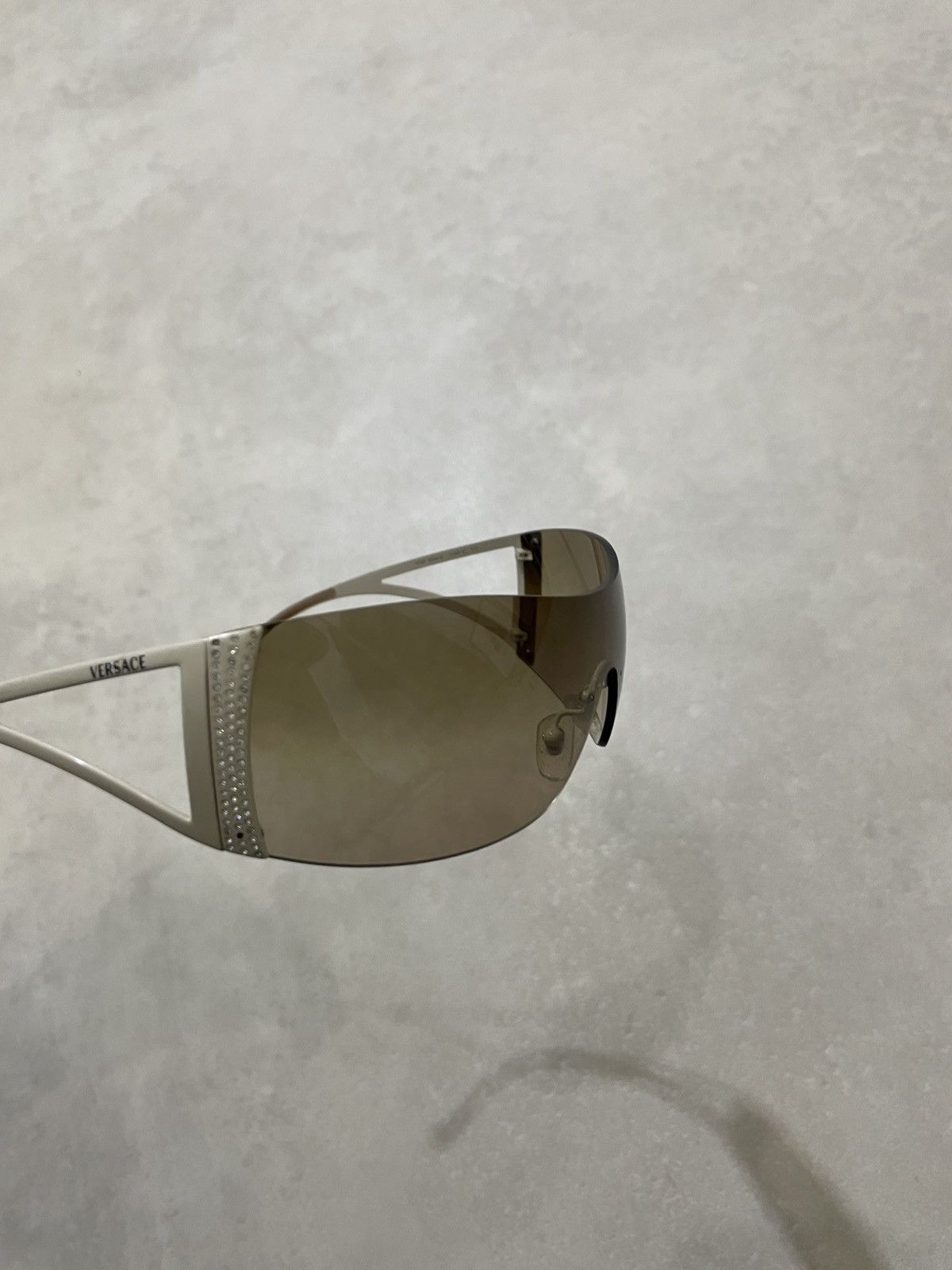 Versace Versace 2034-B crystal Embellished Shield sunglasses Size ONE SIZE - 4 Thumbnail