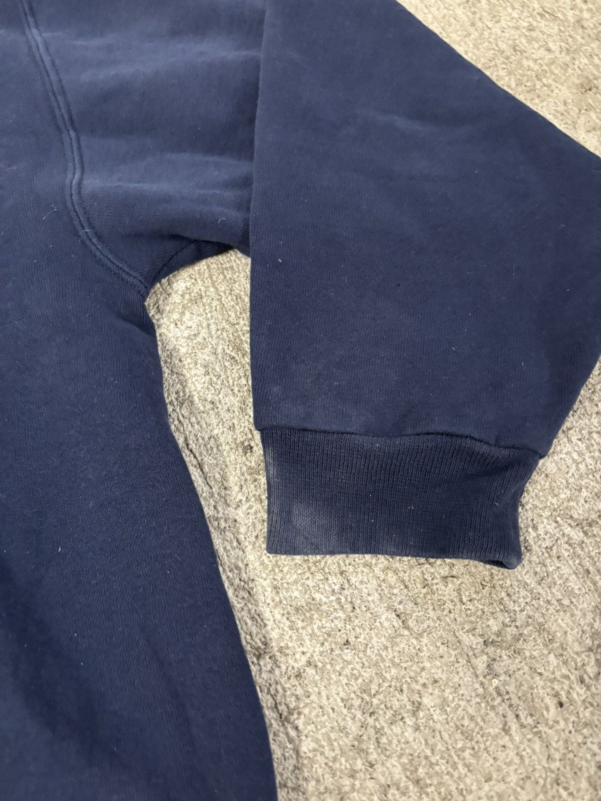 Russell Athletic × Vintage Navy Blank Russell athletic crewneck sweatshirt Size US L / EU 52-54 / 3 - 4 Thumbnail