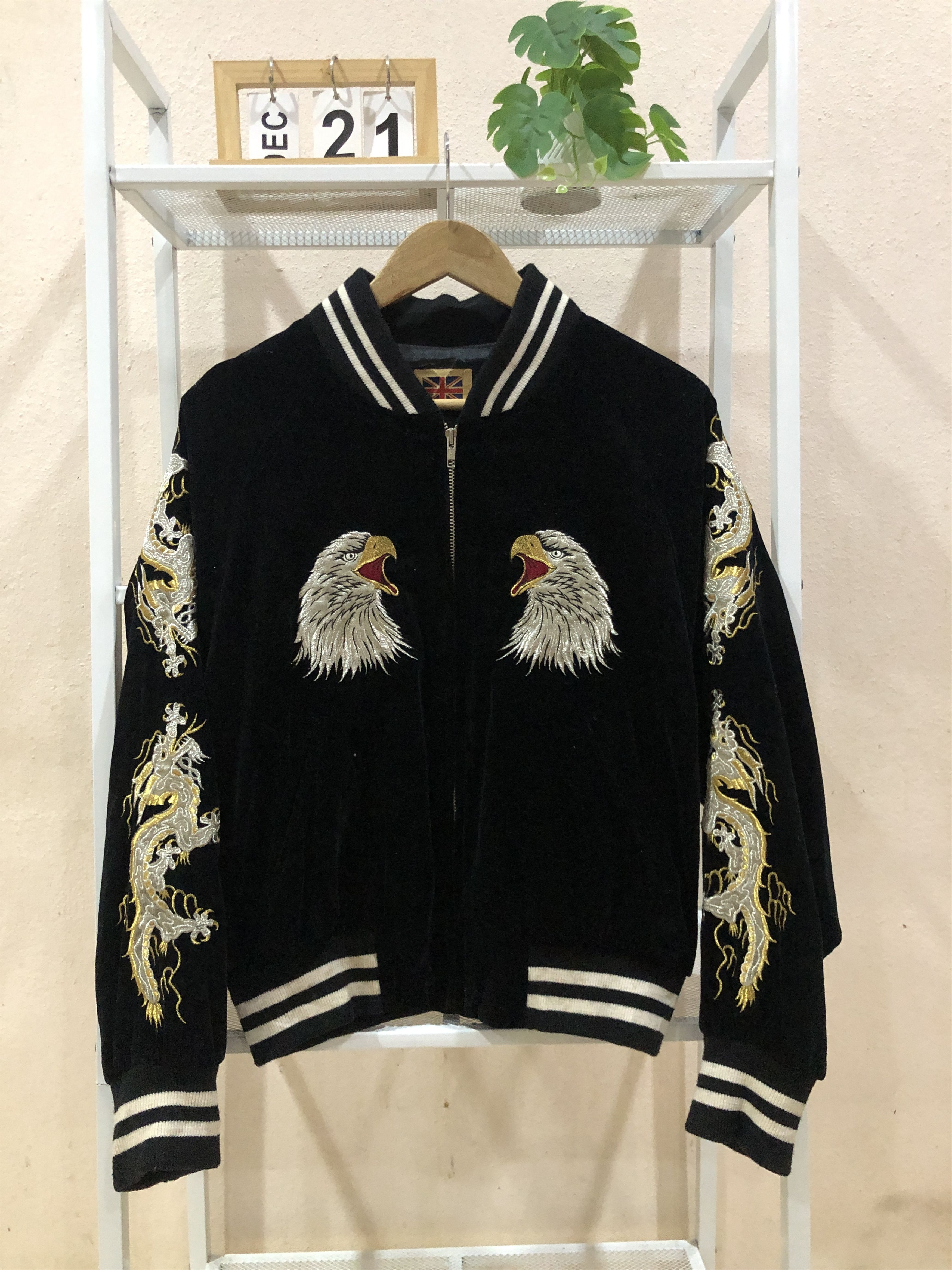 Japanese Brand Vintage Sukajan LONDON FB Velour Yokosuka Dragon Eagle Size US L / EU 52-54 / 3 - 1 Thumbnail