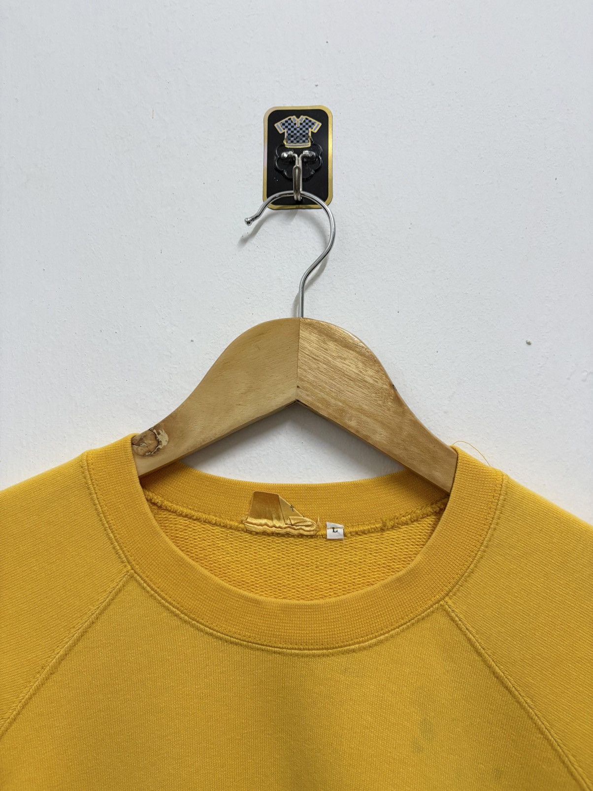 Vintage Vintage 80’s Camel F1 Racing Team Yellow Crewneck Size US L / EU 52-54 / 3 - 10 Thumbnail
