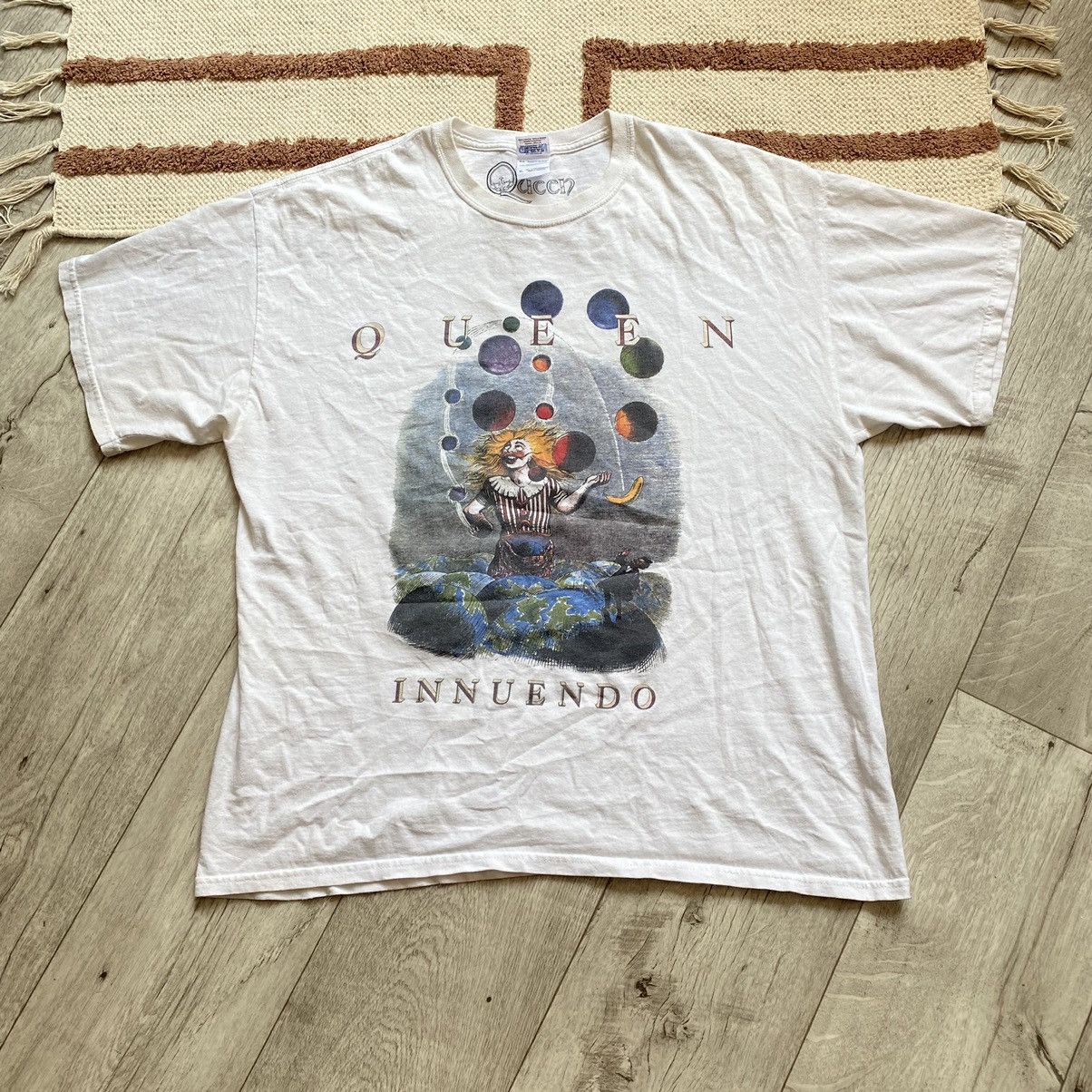 Band Tees THE QUEEN INNUENDO Y2K BIG PRINT T SHIRT Size US XL / EU 56 / 4 - 1 Thumbnail