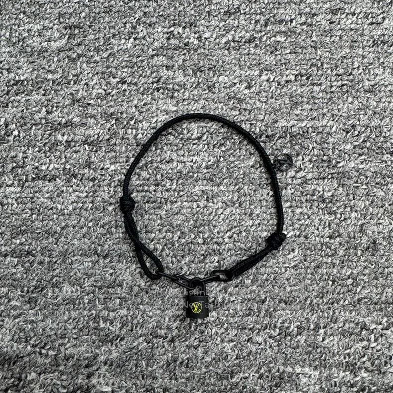 Louis Vuitton Louis Vuitton LV Charity Bracelet. Size ONE SIZE - 2 Thumbnail