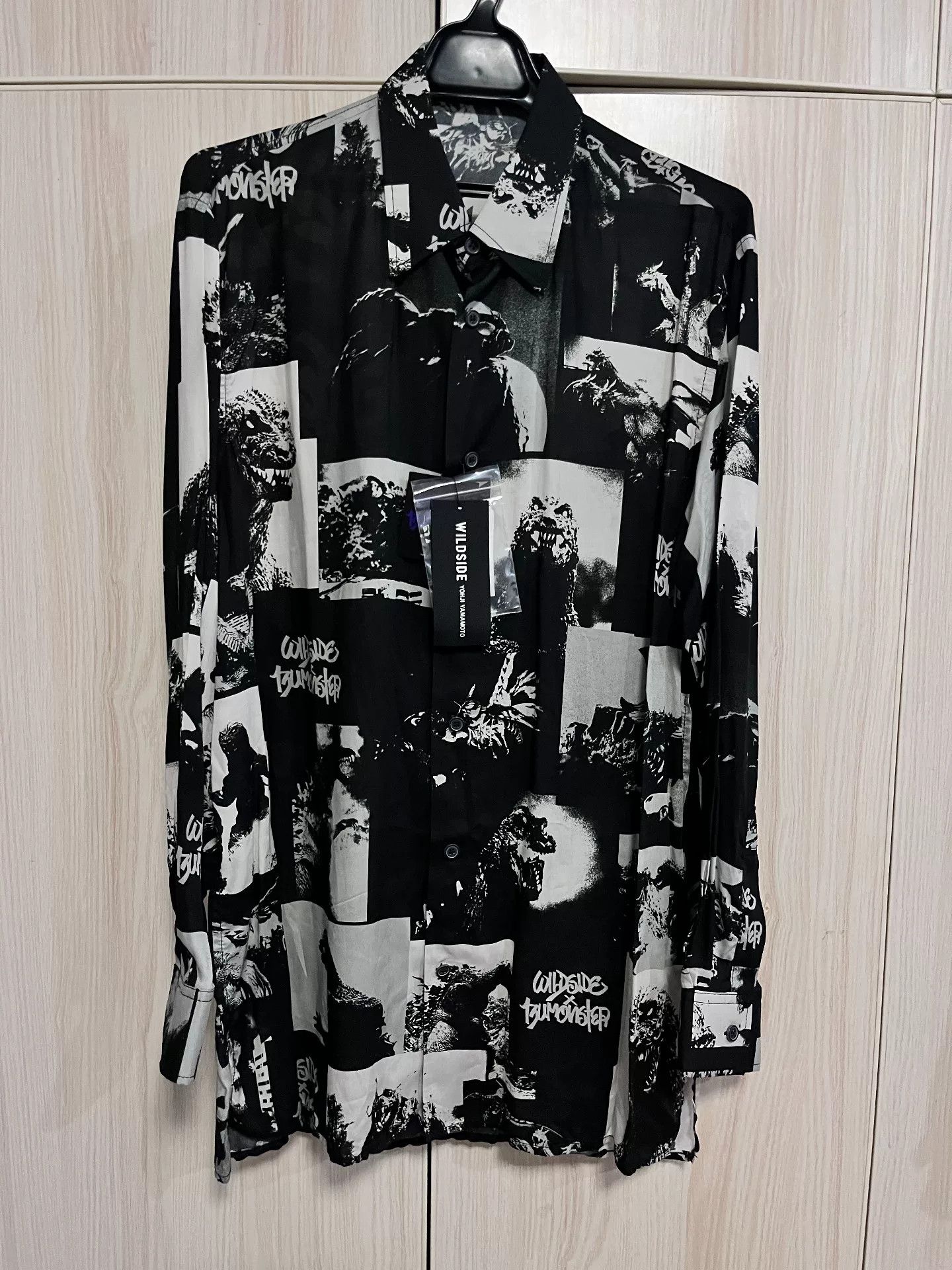 Yohji Yamamoto Godzilla Collaboration Silk Shirt Size US L / EU 52-54 / 3 - 1 Thumbnail