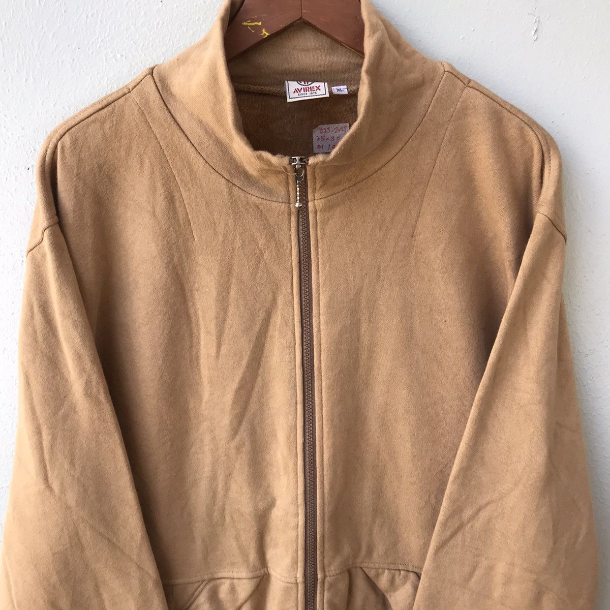 Avirex Vibtage camel animal embroidered linen wool sweatshirt Size US XL / EU 56 / 4 - 5 Thumbnail