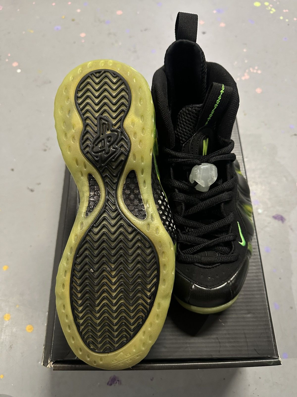 Nike Nike Air Foamposite One 'ParaNorman'. Size US 8 / EU 41 - 3 Thumbnail
