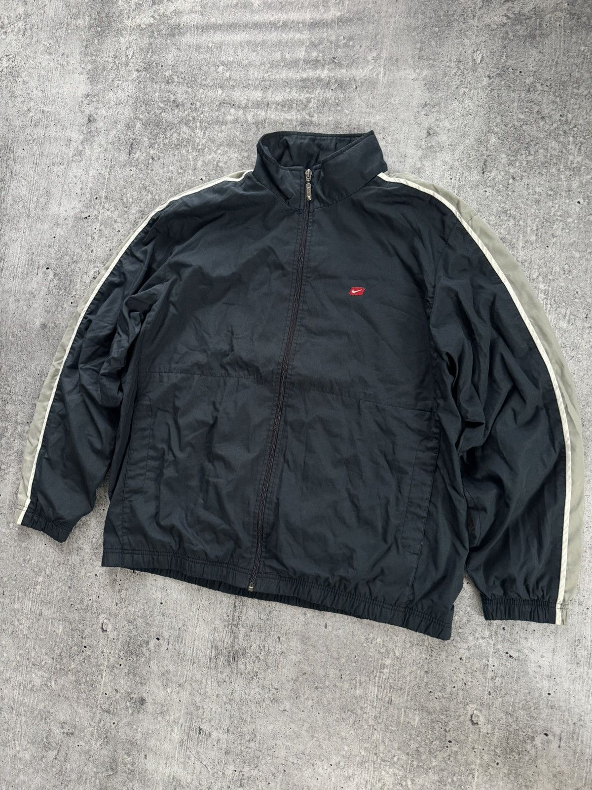 Nike Nike Vintage Nylon Jacket Swoosh Size L Luxury drill y2k Size US L / EU 52-54 / 3 - 3 Thumbnail