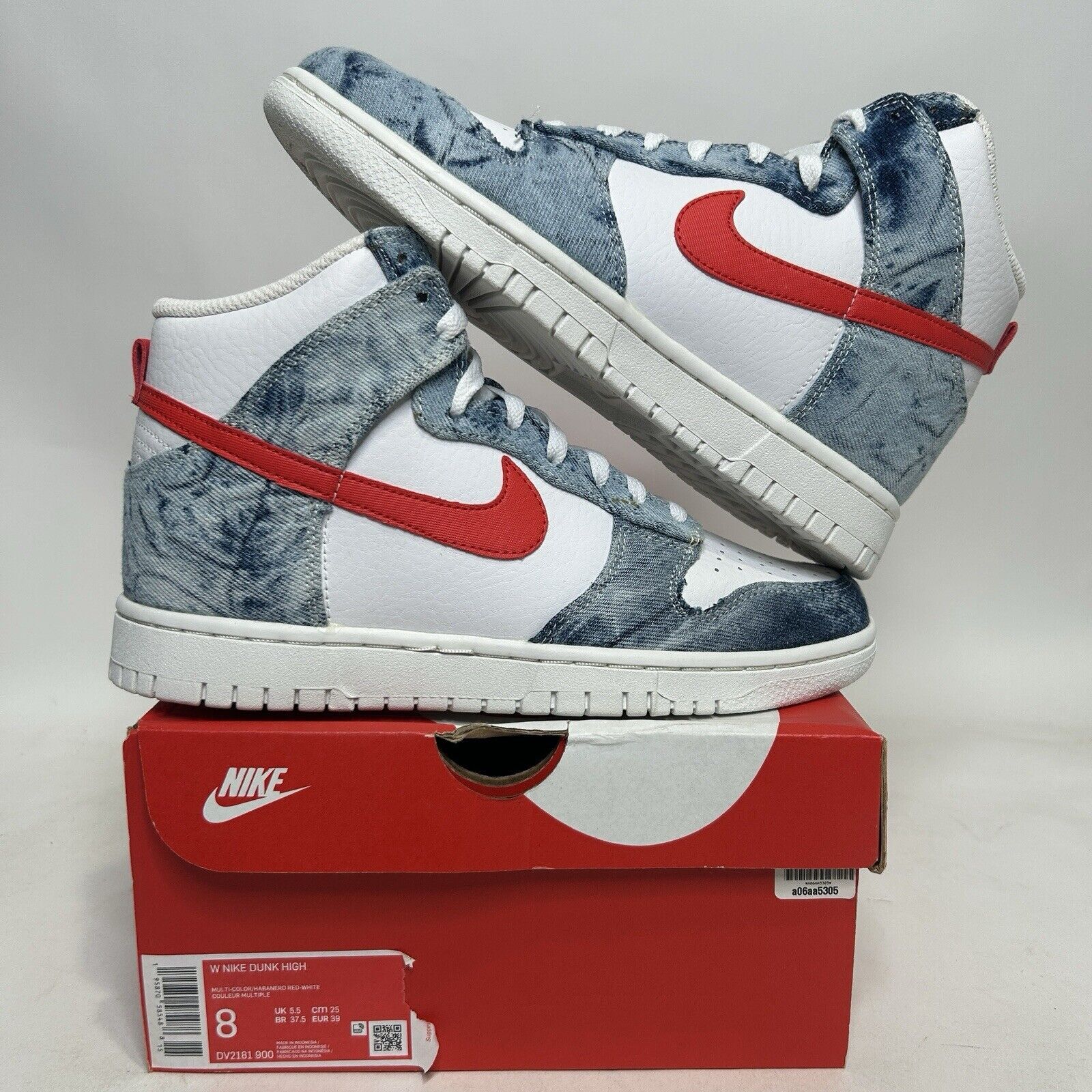 Nike Nike Dunk High WMNS “Washed Denim” 2024 Size US 8 / IT 38 - 1 Thumbnail