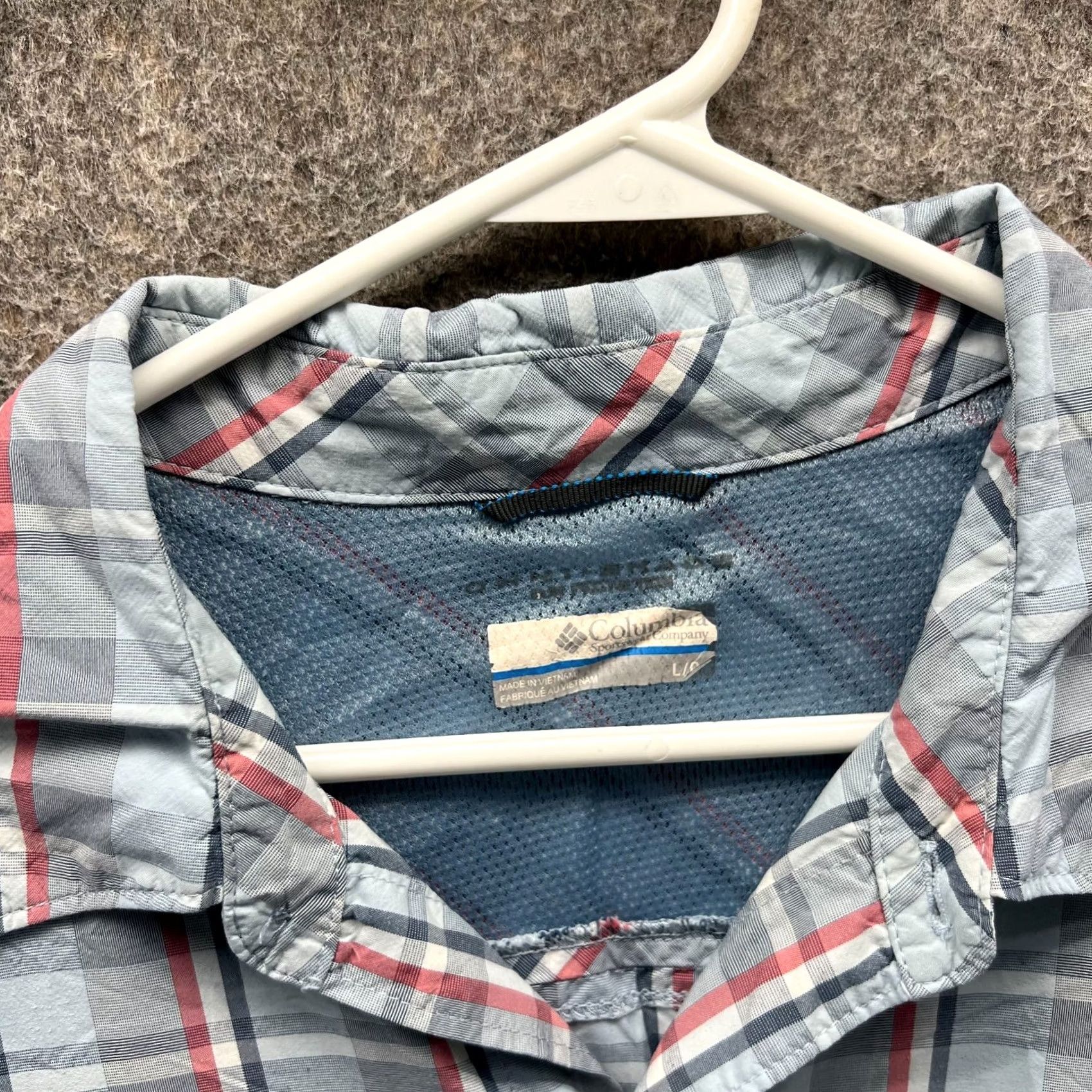 Vintage VINTAGE Columbia Shirt Mens Large Blue Button Down Hike Omni Shield Vented Plaid Fishing Size US L / EU 52-54 / 3 - 6 Thumbnail