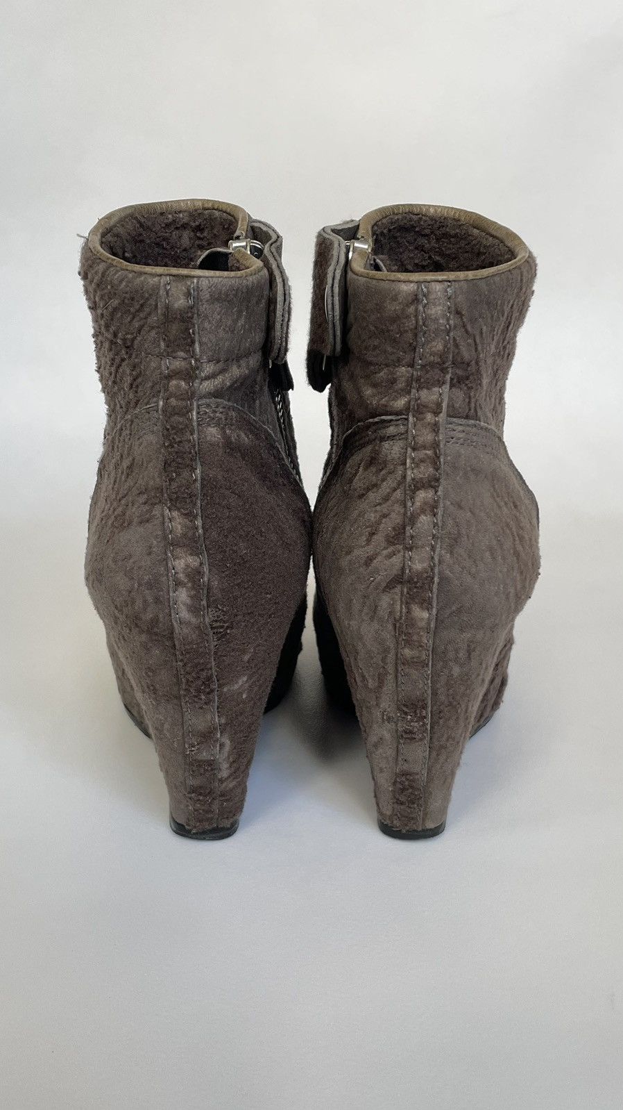 Rick Owens Distressed Shearling Biker Boots Size US 7 / IT 37 - 13 Thumbnail