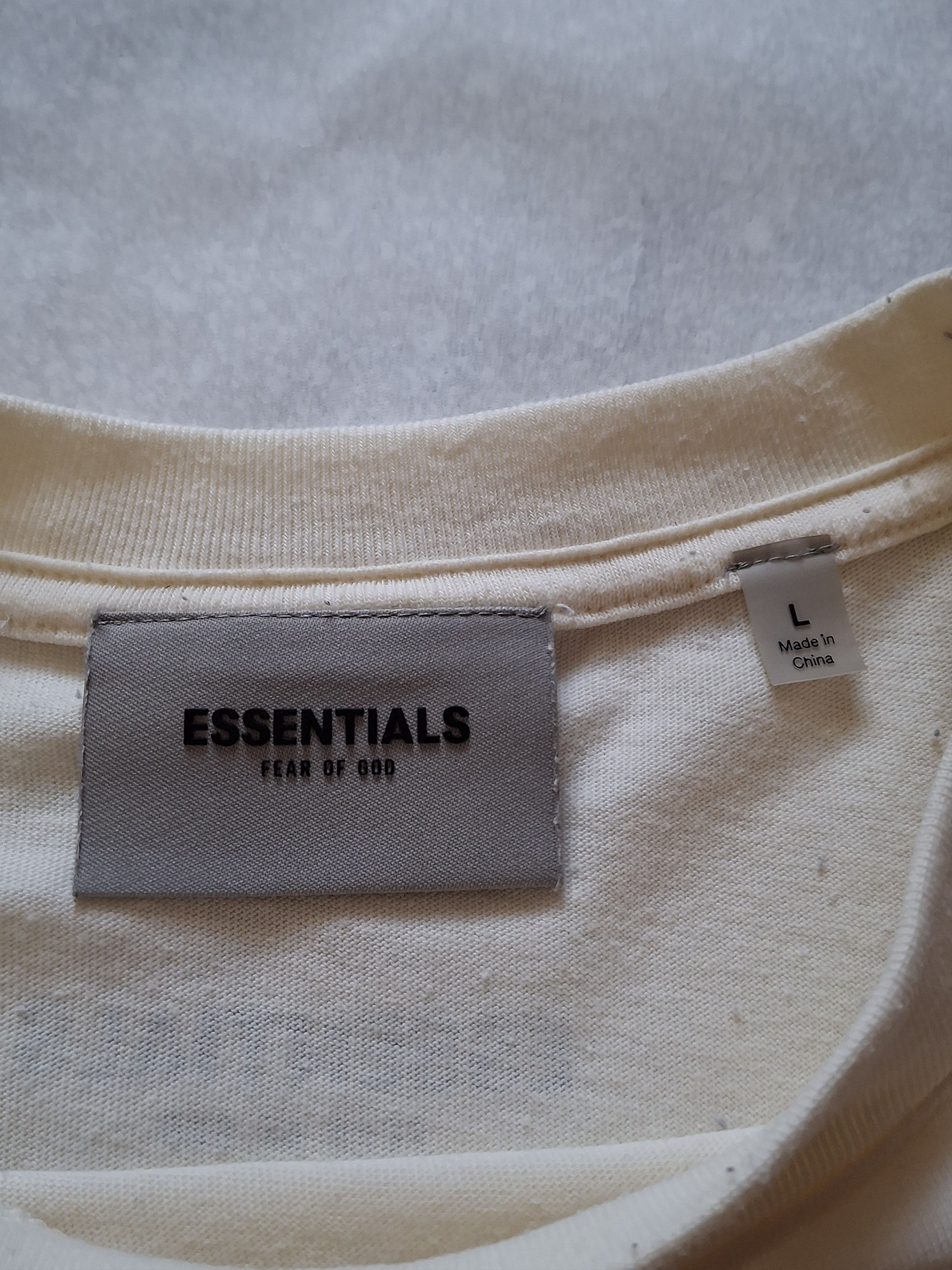 Essentials × Fear of God ESSENTIALS Fear of God Size (L) t-shirt for every day Size US L / EU 52-54 / 3 - 4 Thumbnail