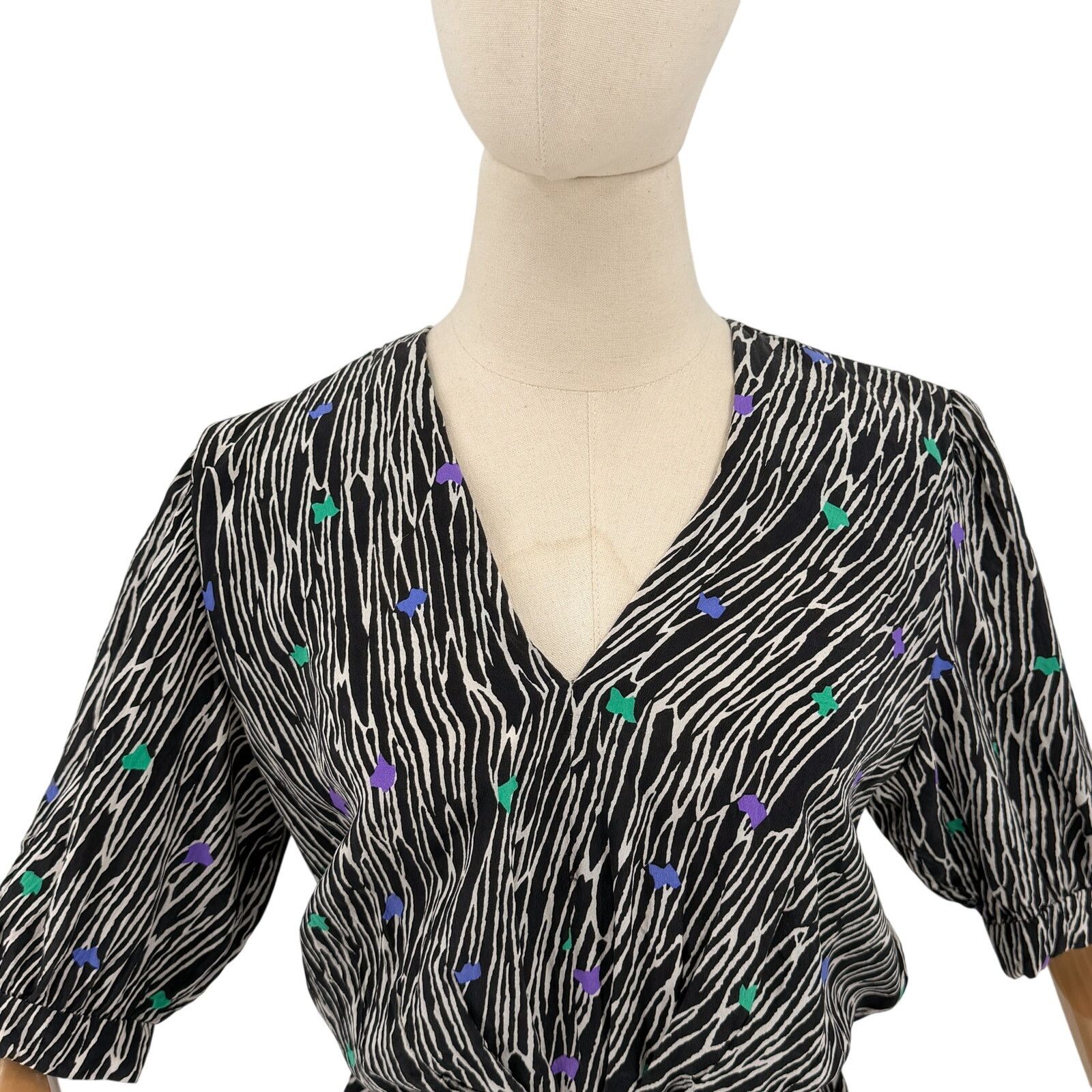 Versace Vintage 80s Black White 100% Silk Abstract Mini Dress Size XS / US 0-2 / IT 36-38 - 2 Thumbnail
