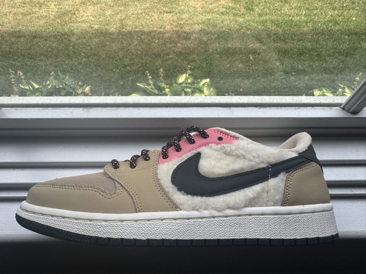Jordan Brand Women’s 6.5W Jordan 1 Low Utility Pack Fleece OG Parachute Size US 6.5 / IT 36.5 - 8 Thumbnail