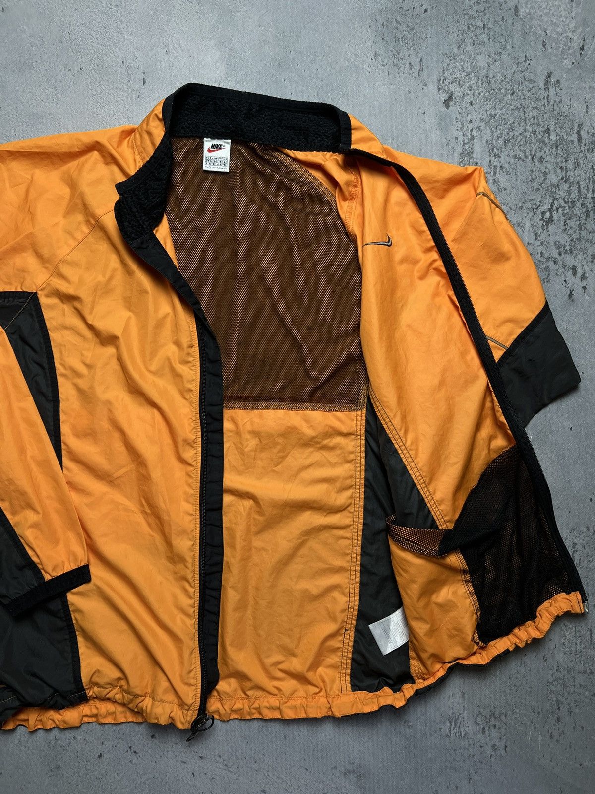 Nike Nike Vintage Zipper Track Jacket swoosh logo Spell Out y2k Size US L / EU 52-54 / 3 - 14 Thumbnail