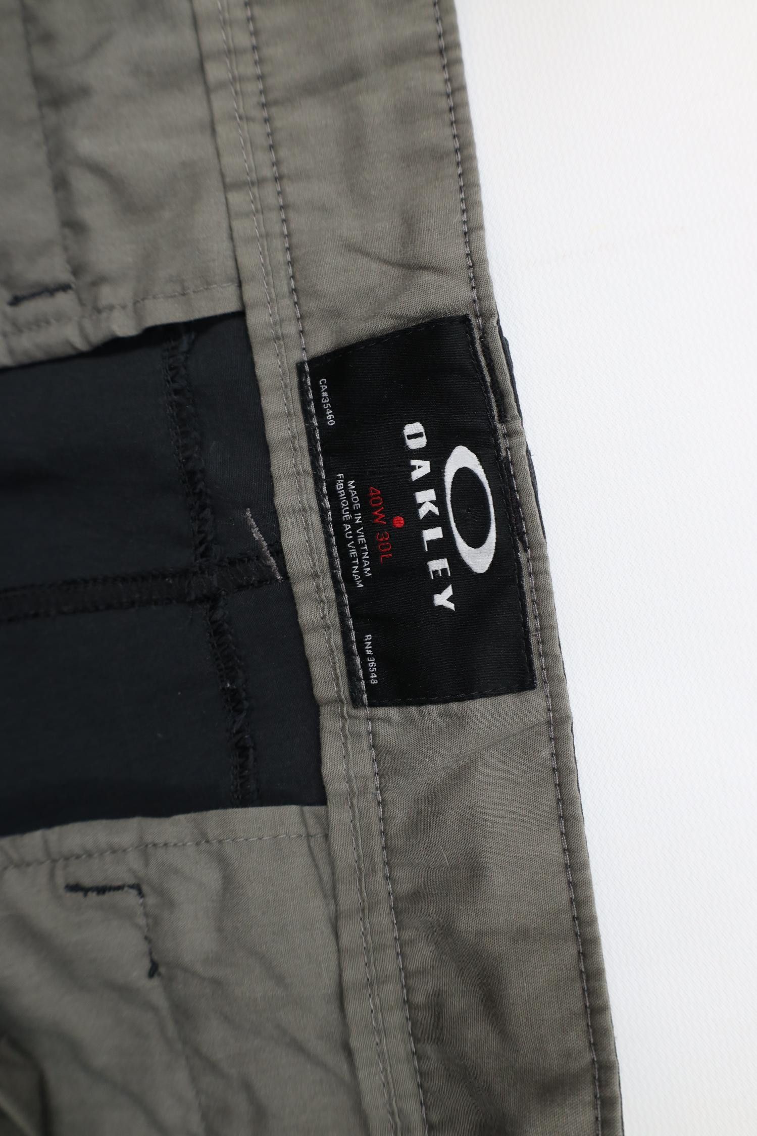Oakley Vintage Y2K Oakley Stretch O Logo Wide Leg Chino Pants Black Size US 40 / EU 56 - 9 Thumbnail