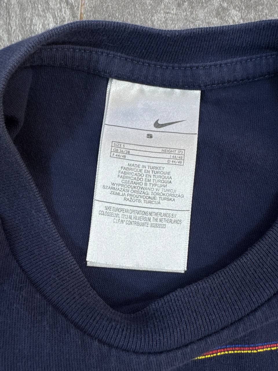 Nike Vintage Nike FC Basel 2004 T-Shirt Big Logo Size US S / EU 44-46 / 1 - 4 Thumbnail