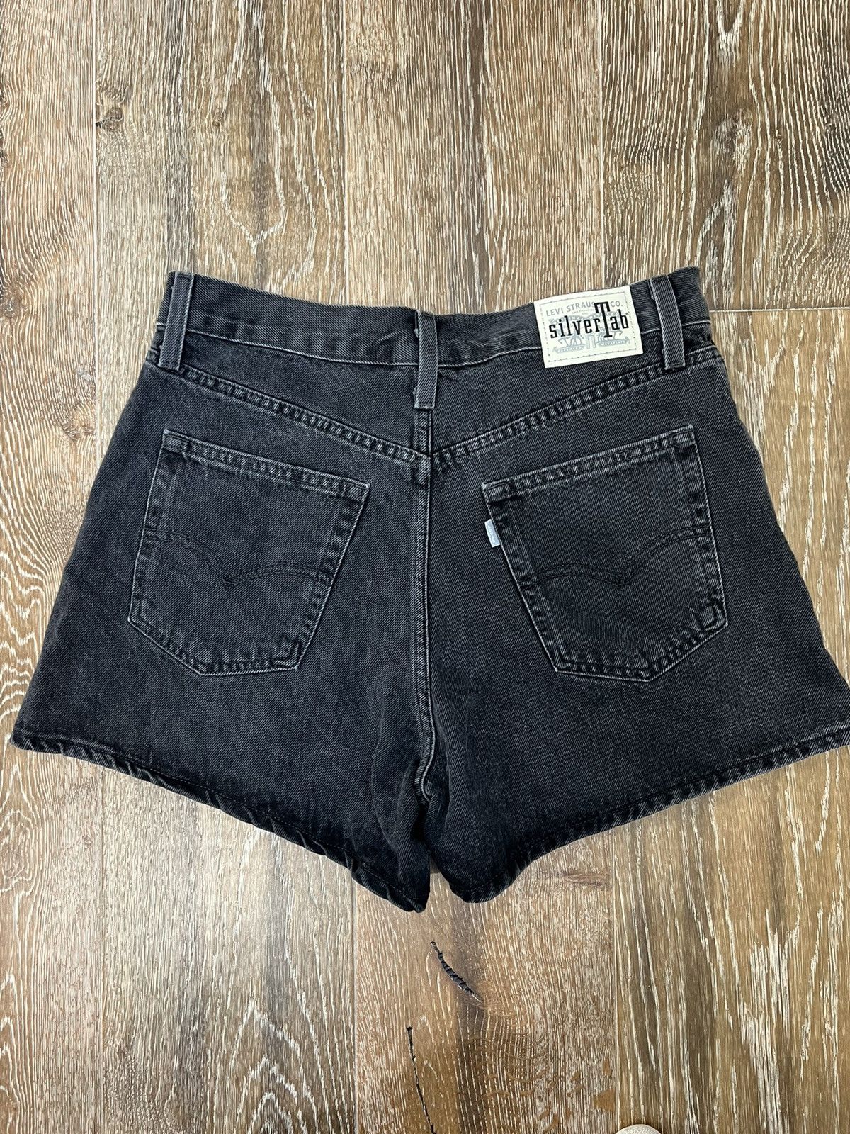 Levi's Womens levis silver tab mom denim shorts Size 30" / US 8 / IT 44 - 2 Thumbnail