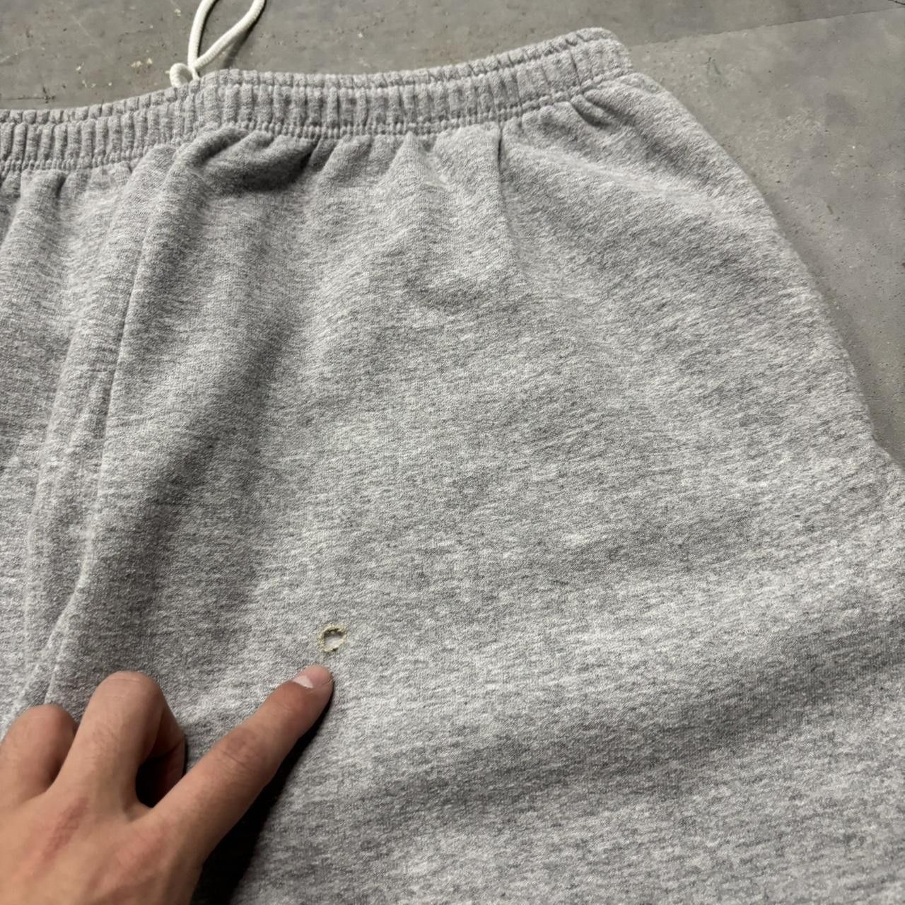 Japanese Brand × Vintage Crazy Vintage Y2K/2000s Baggy Light Grey Essential Sweatpants! Size US 32 / EU 48 - 5 Thumbnail