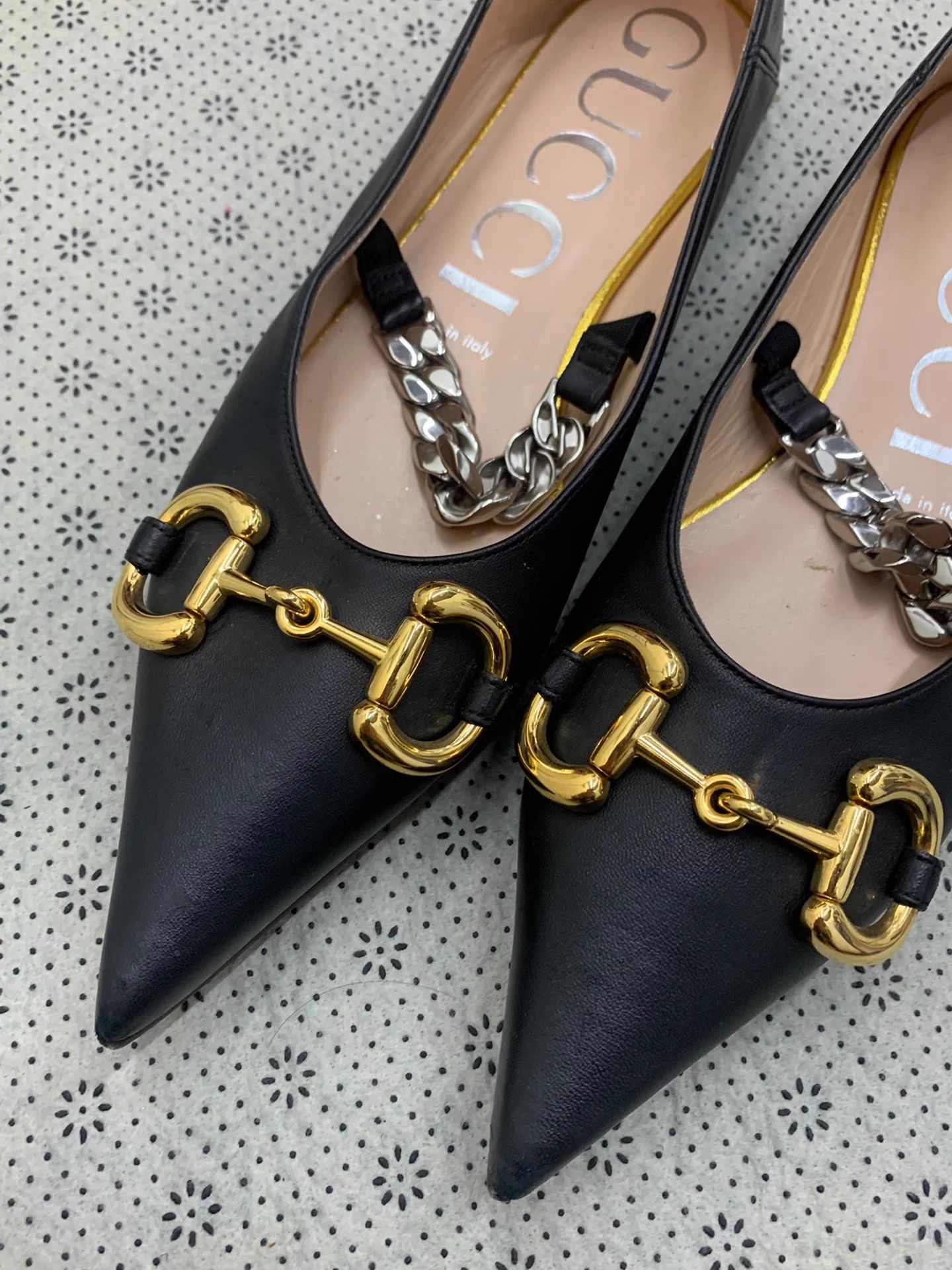 Gucci Gucci black gold buckle chain pointed flat like new Size US 7 / IT 37 - 2 Thumbnail