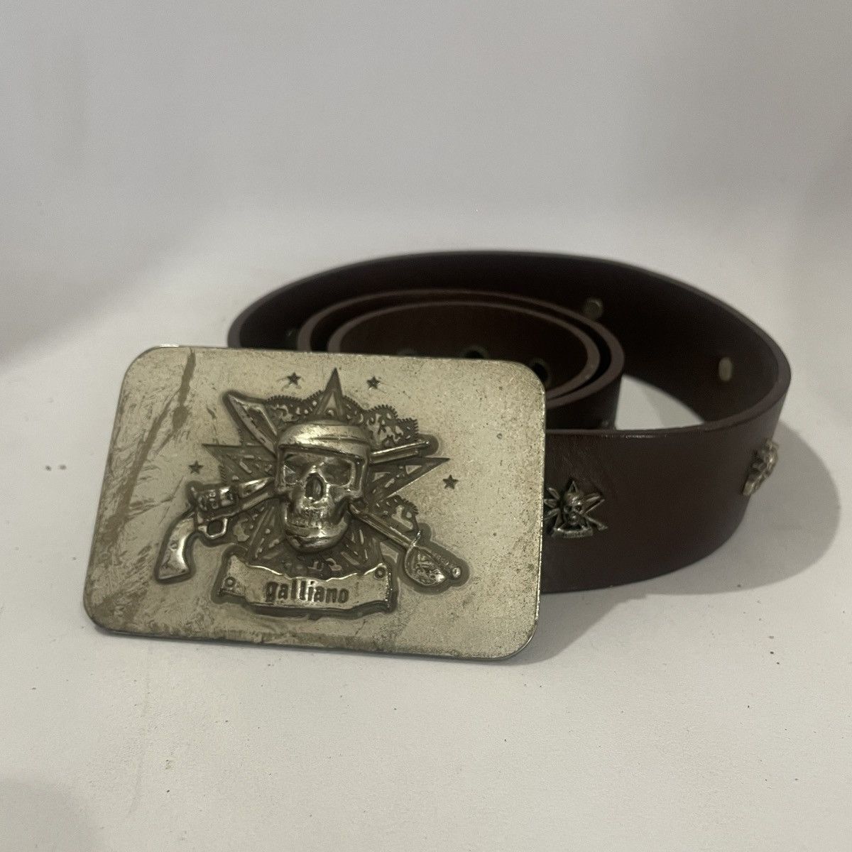 Designer × John Galliano × Vintage VINTAGE JOHN GALLIANO CROSSBONES PIRATE SKULL LEATHER BELT Size ONE SIZE - 3 Thumbnail