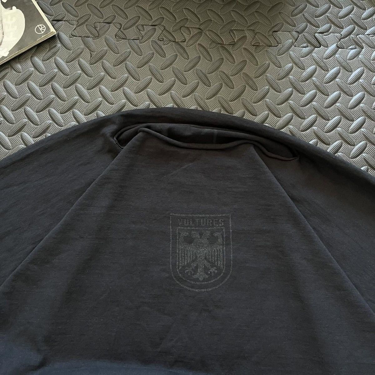 Kanye West LONGSLEEVE KANYE WEST VULTURES BLACK Size US M / EU 48-50 / 2 - 4 Thumbnail
