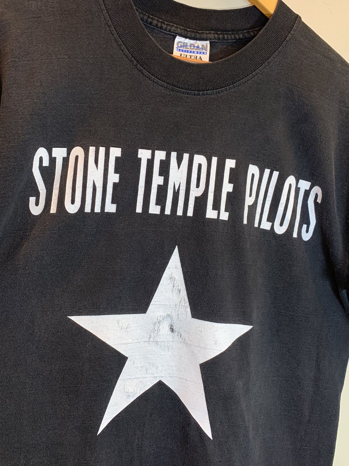 Band Tees *RARE* Vintage Stone Temple Pilots Godsmack Disturbed Shirt Size US L / EU 52-54 / 3 - 3 Thumbnail