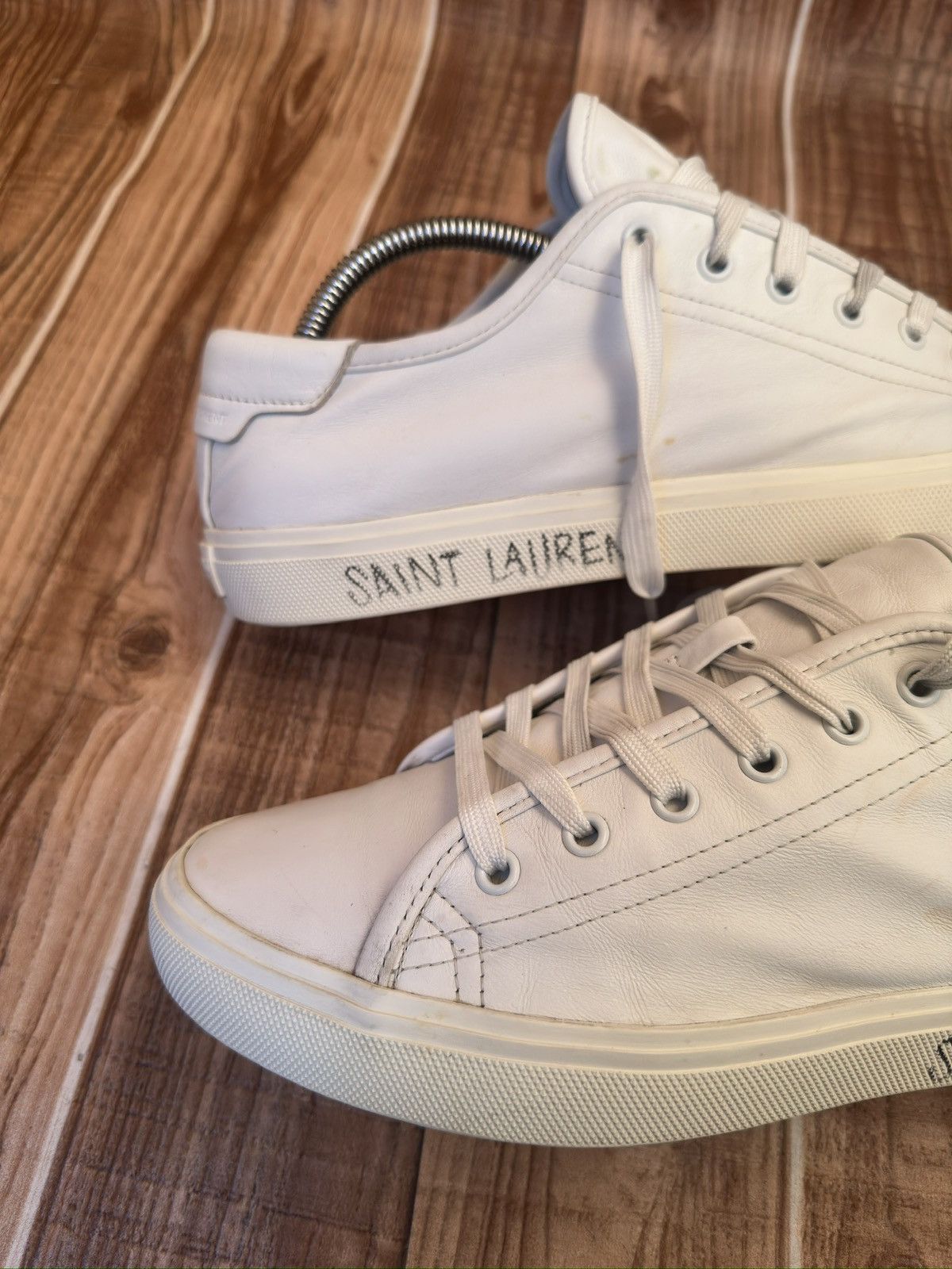 Yves Saint Laurent Saint Laurent Malibu White Leather Lace Up Lowtop Sneaks Size US 8.5 / EU 41-42 - 9 Thumbnail