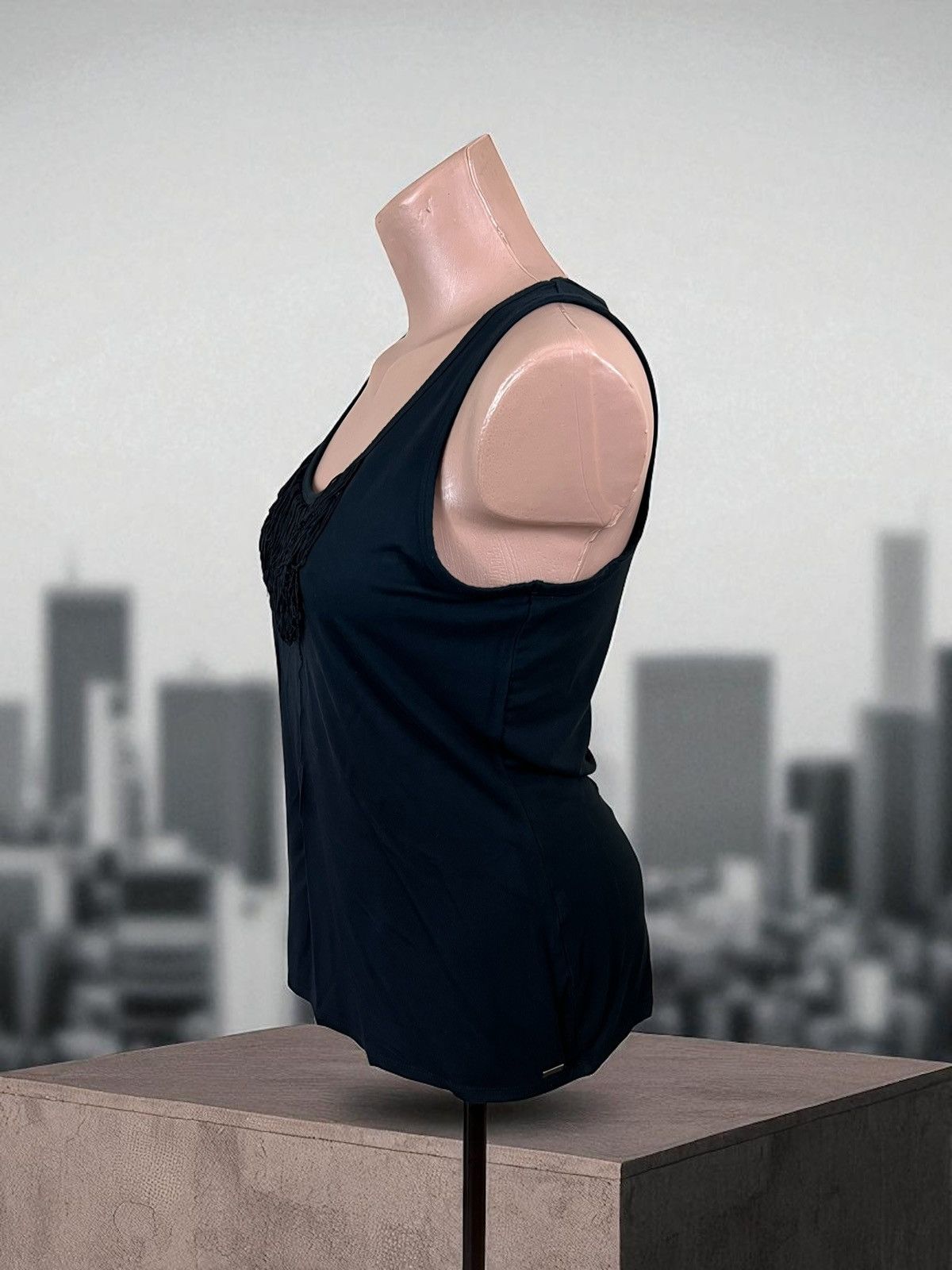 Armani Exchange Armani Exchange black sleeveless blouse size S Size S / US 4 / IT 40 - 4 Thumbnail
