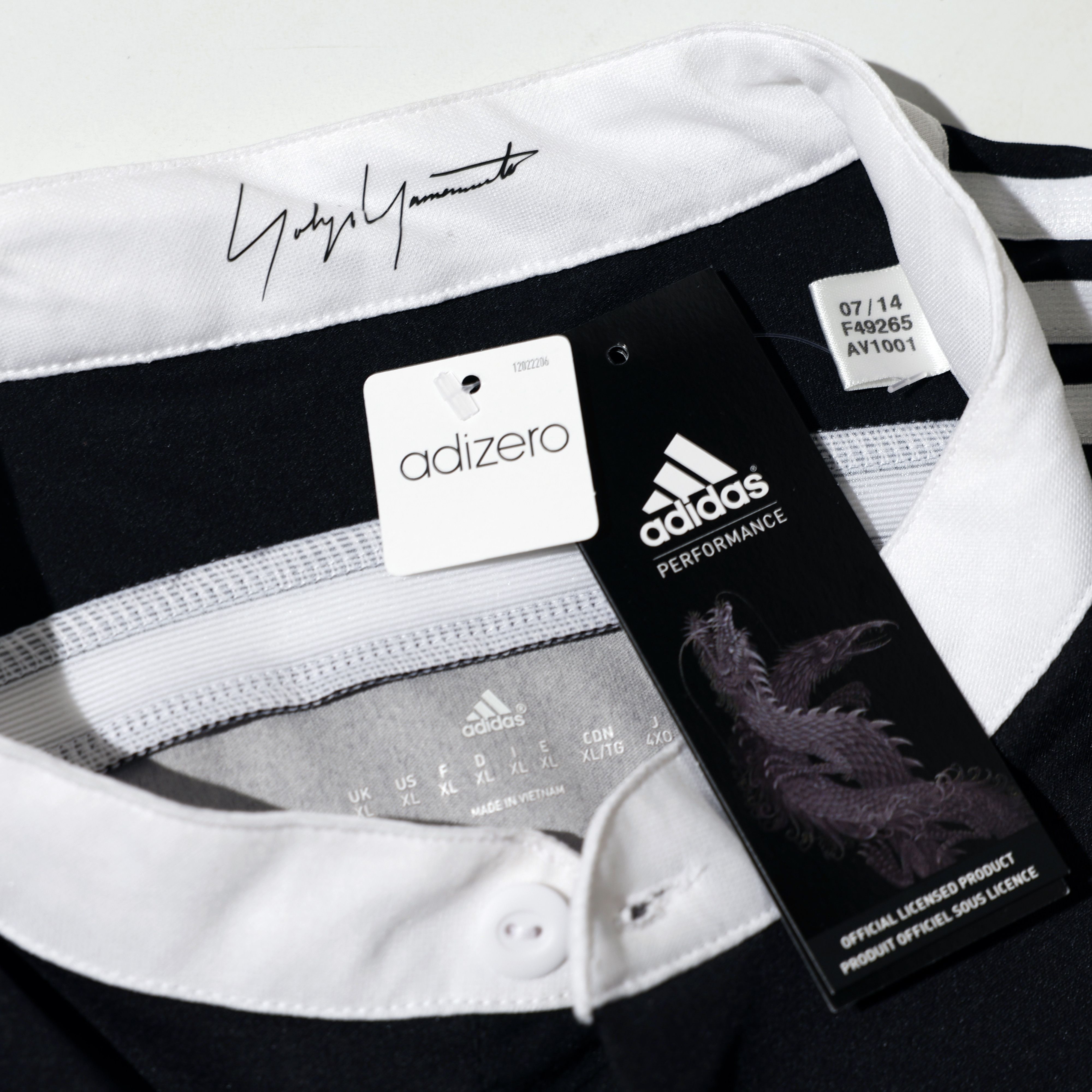 Adidas Limited Edition Y3 Real Madrid 3rd Shirt 2014 - 2015 Size US L / EU 52-54 / 3 - 16 Thumbnail