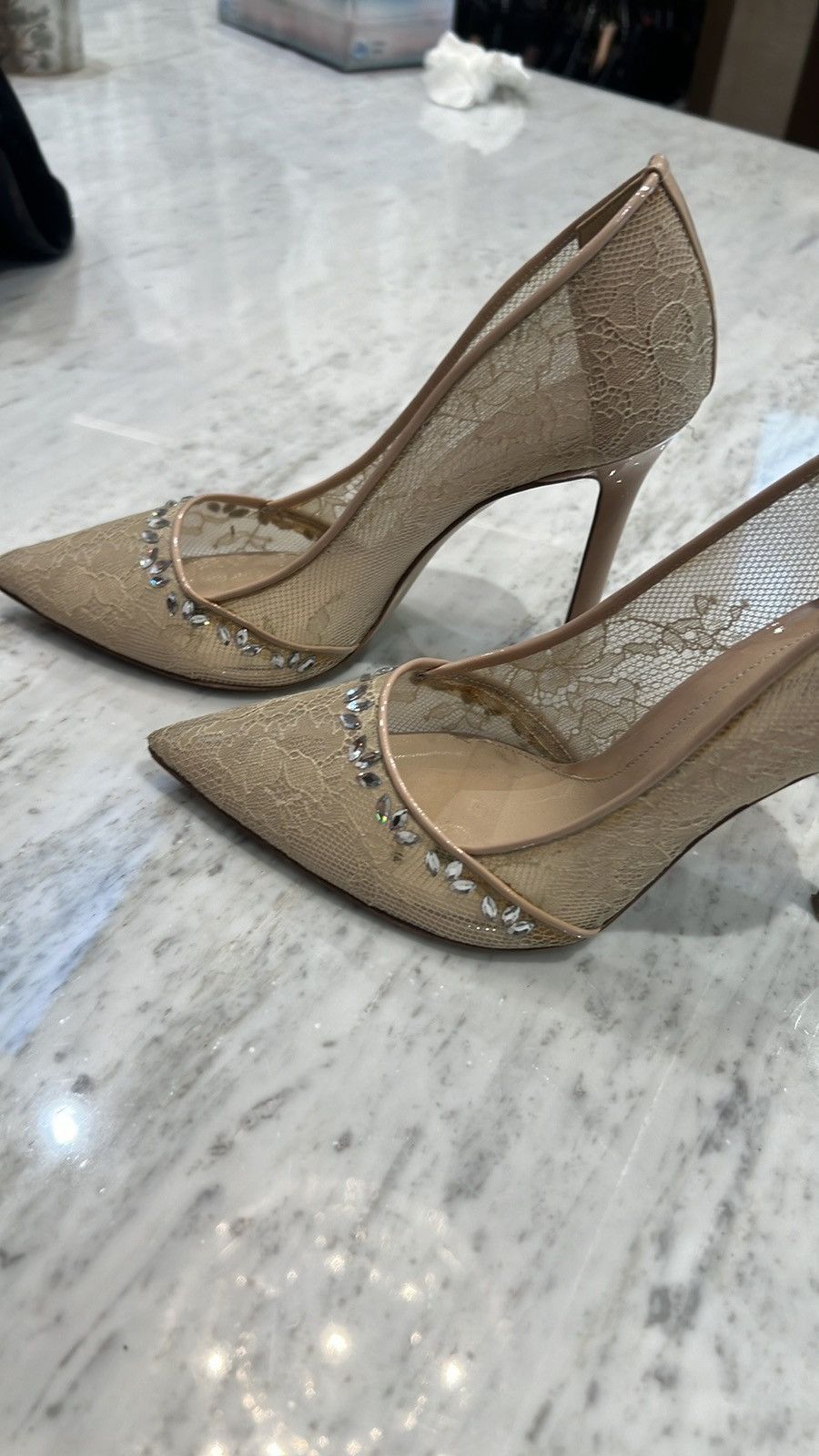 Monique Lhuillier Classy lace nude pump Size US 6.5 / IT 36.5 - 9 Thumbnail