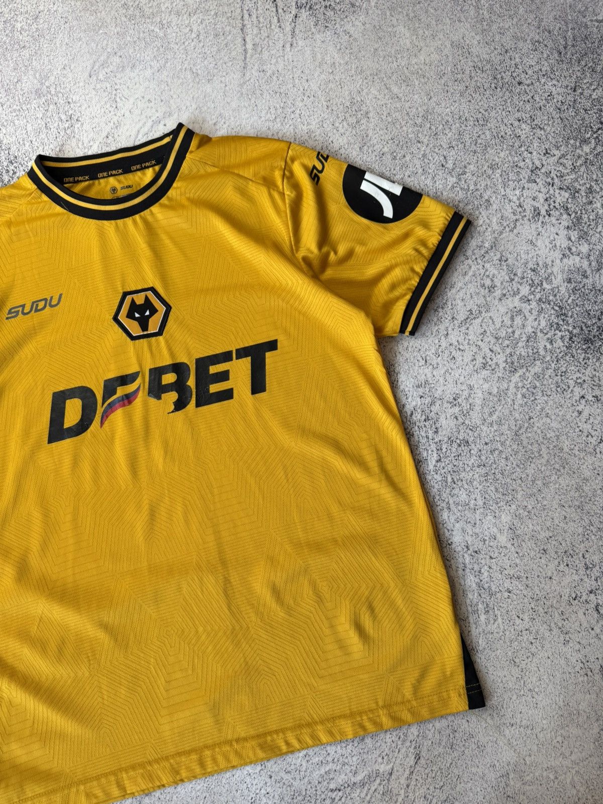 Vintage Wolverhampton Wanderers Sudu 2024/2025 Wolves shirt size M Size US M / EU 48-50 / 2 - 4 Thumbnail