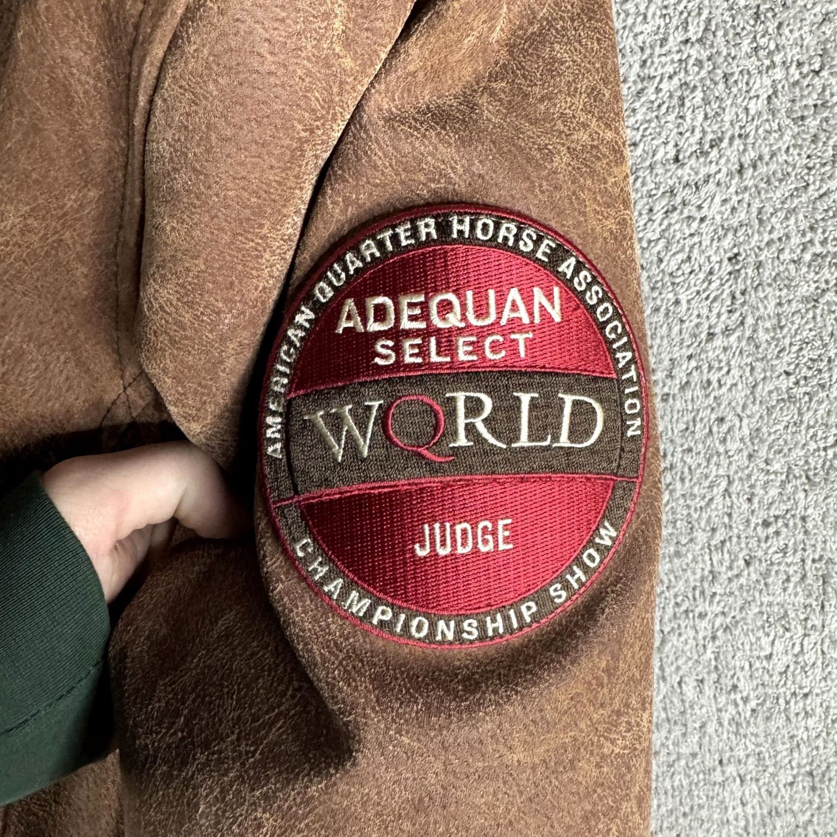 Vintage Cripple Creek Mens Large Brown Leather Bomber Jacket AQHA World Championship Show Judge Patch Embroidered Zipper Parkas & Coats Style M19708A Size US L / EU 52-54 / 3 - 6 Thumbnail