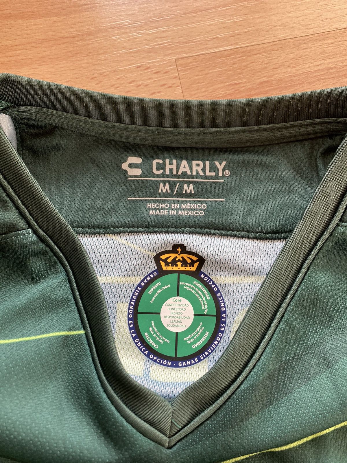 Other Santos Laguna Jersey GreenAuthentic Charly Jersey 2019-2020 Size US M / EU 48-50 / 2 - 4 Thumbnail